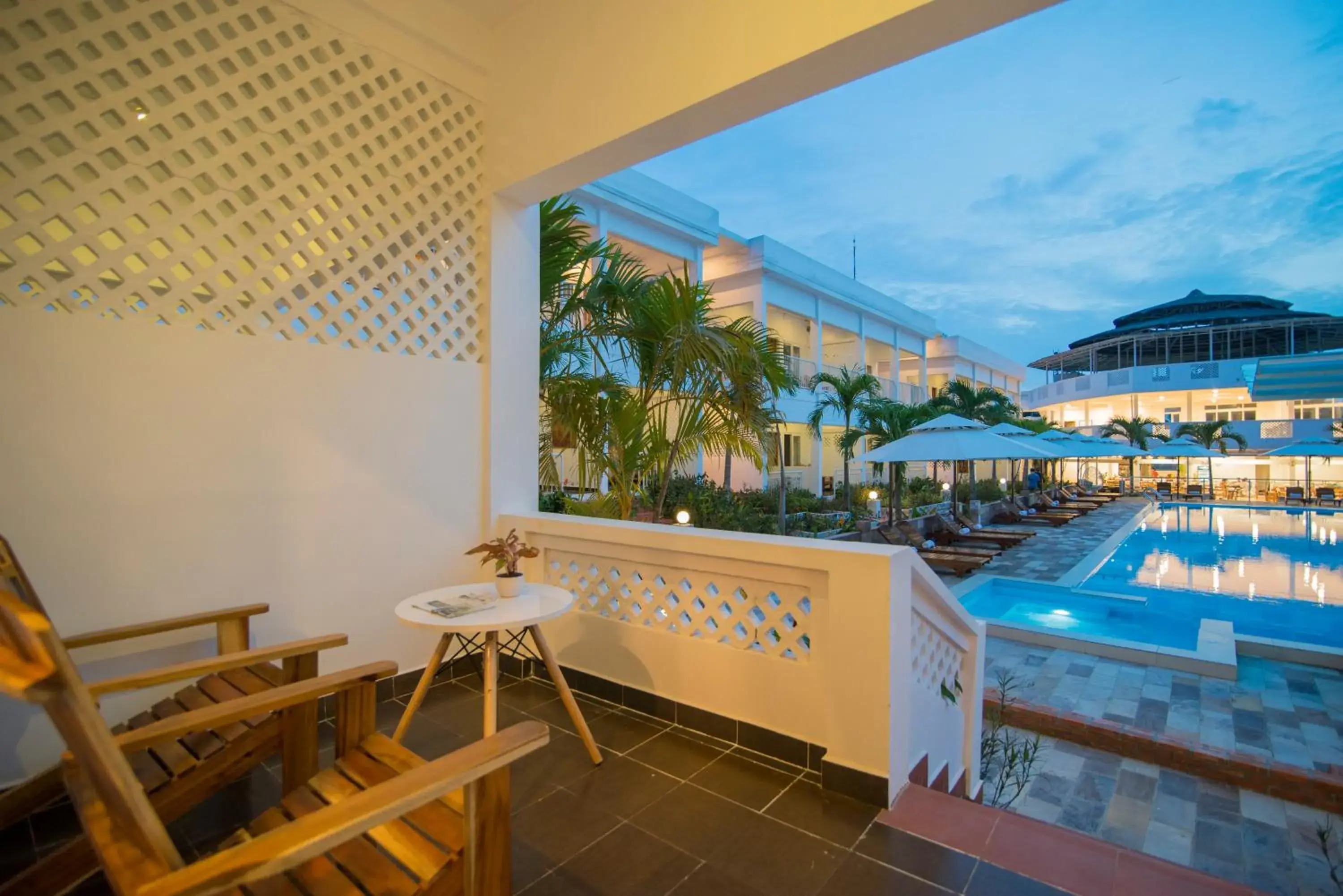 Quadruple Room with Terrace - single occupancy in Palma Resort Quadruple Room with Terrace - single occupancy in Palma Resort