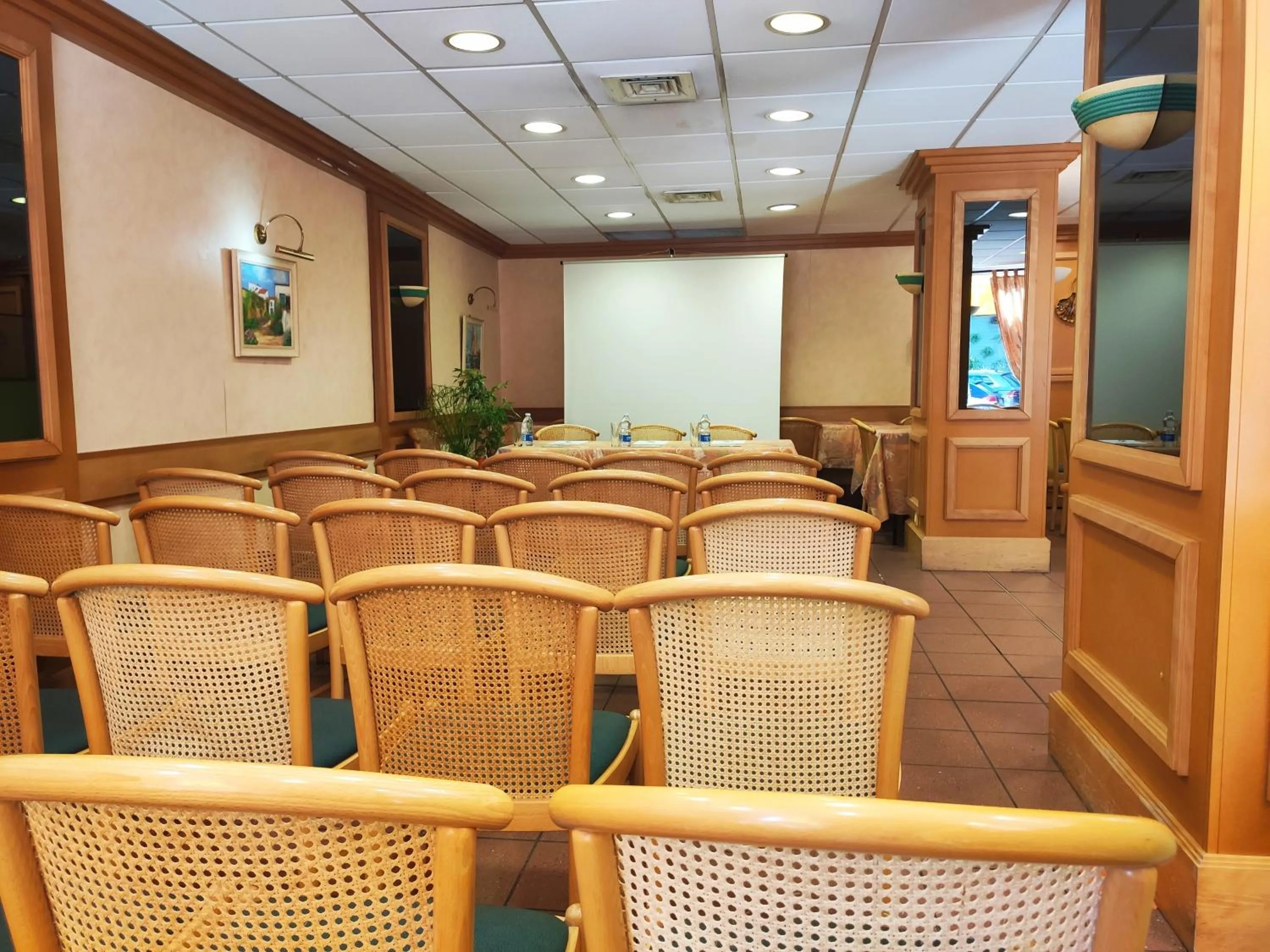 Meeting/conference room in Hôtel Compostelle