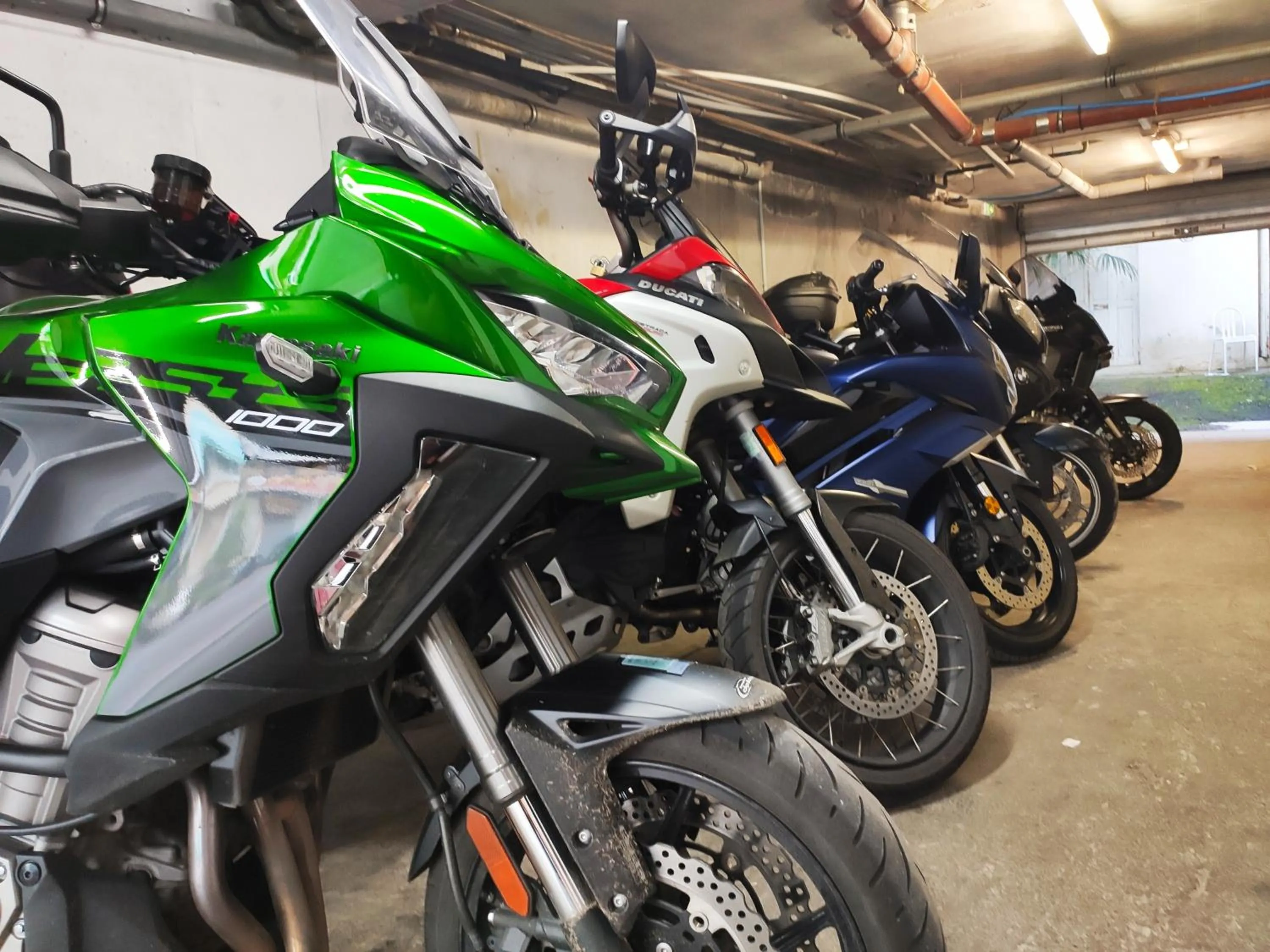 Parking in Hôtel Compostelle