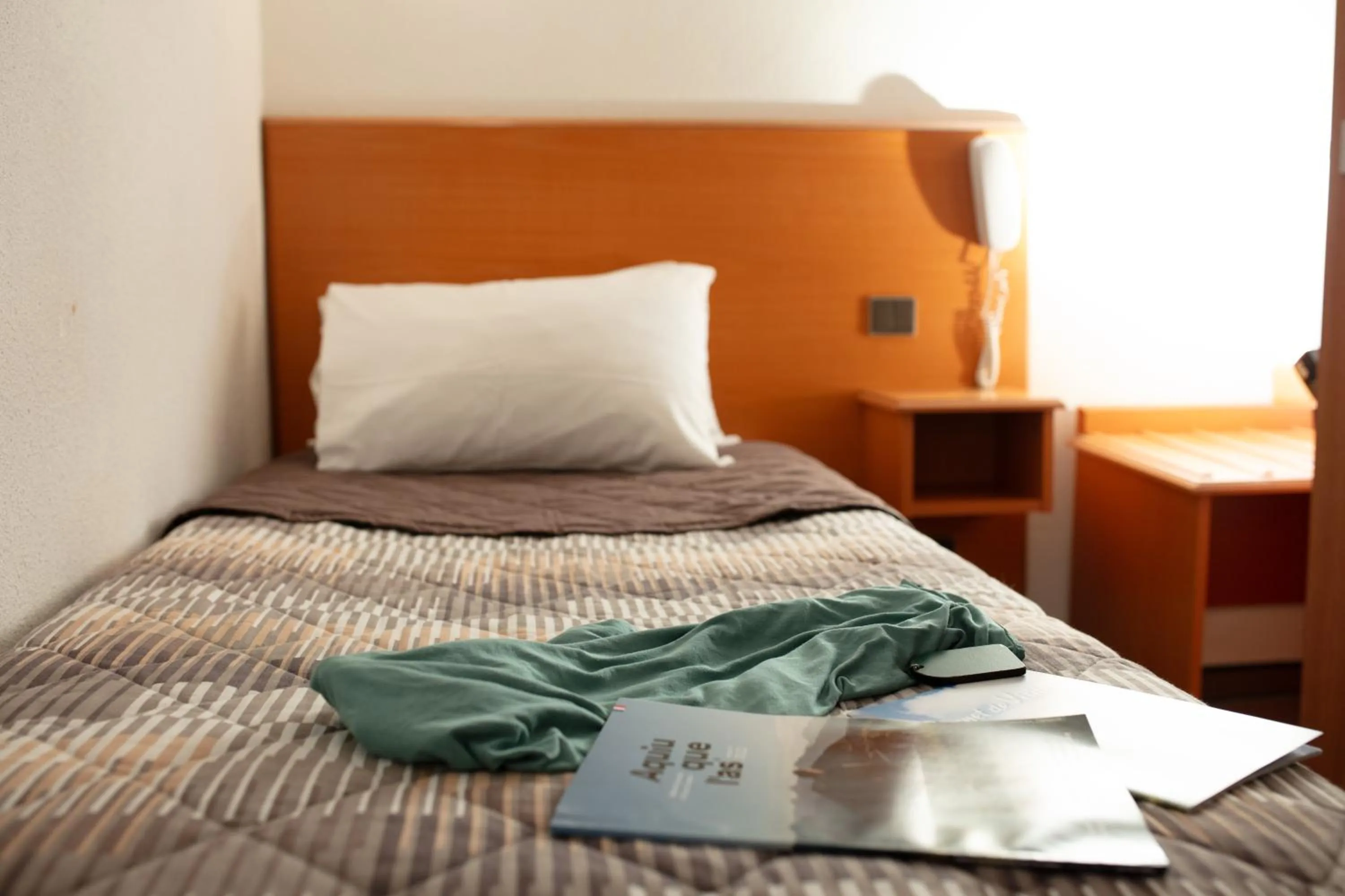 Bedroom, Bed in Hôtel Compostelle