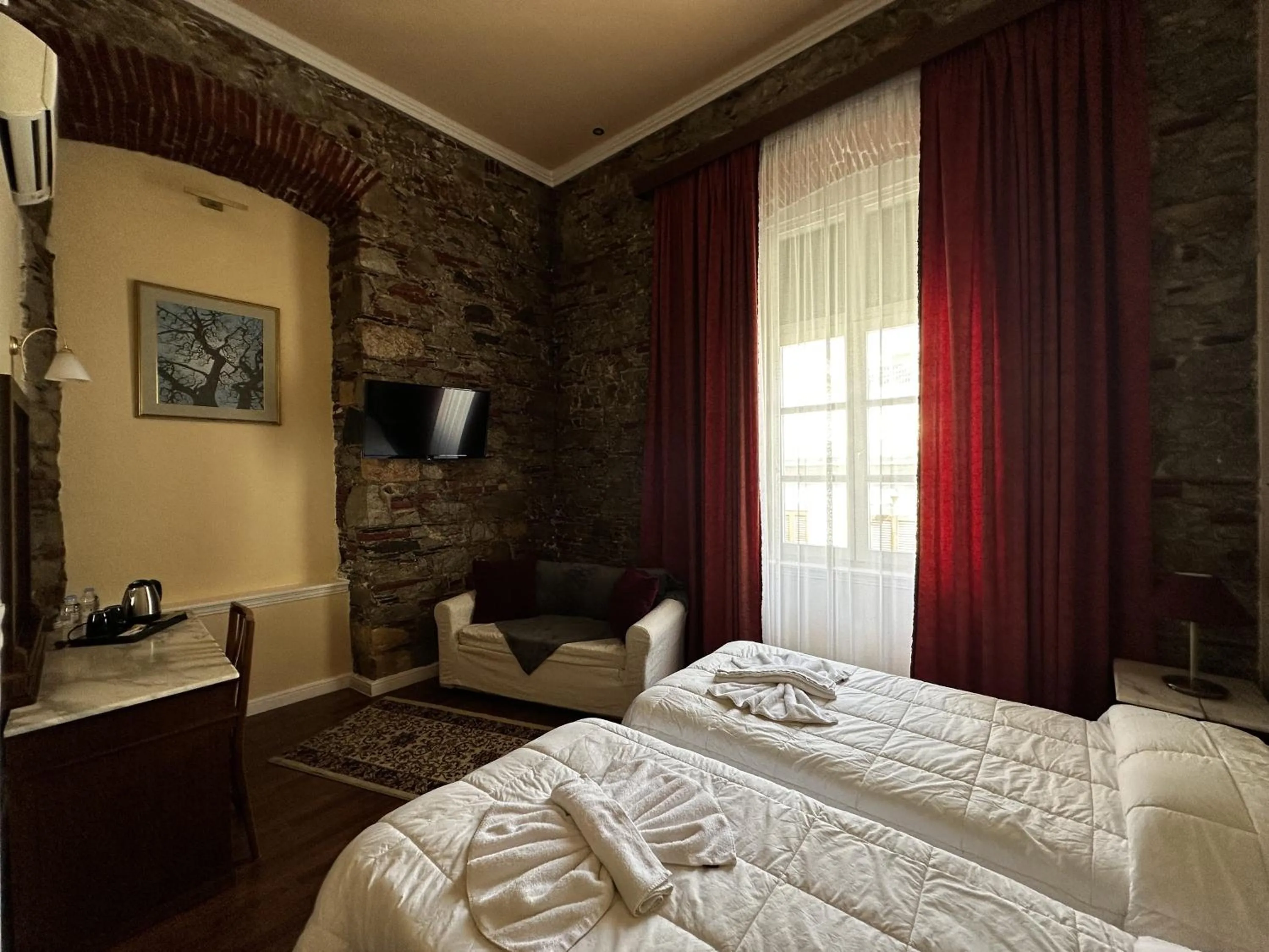 Bed in Hotel Aktaion Syros