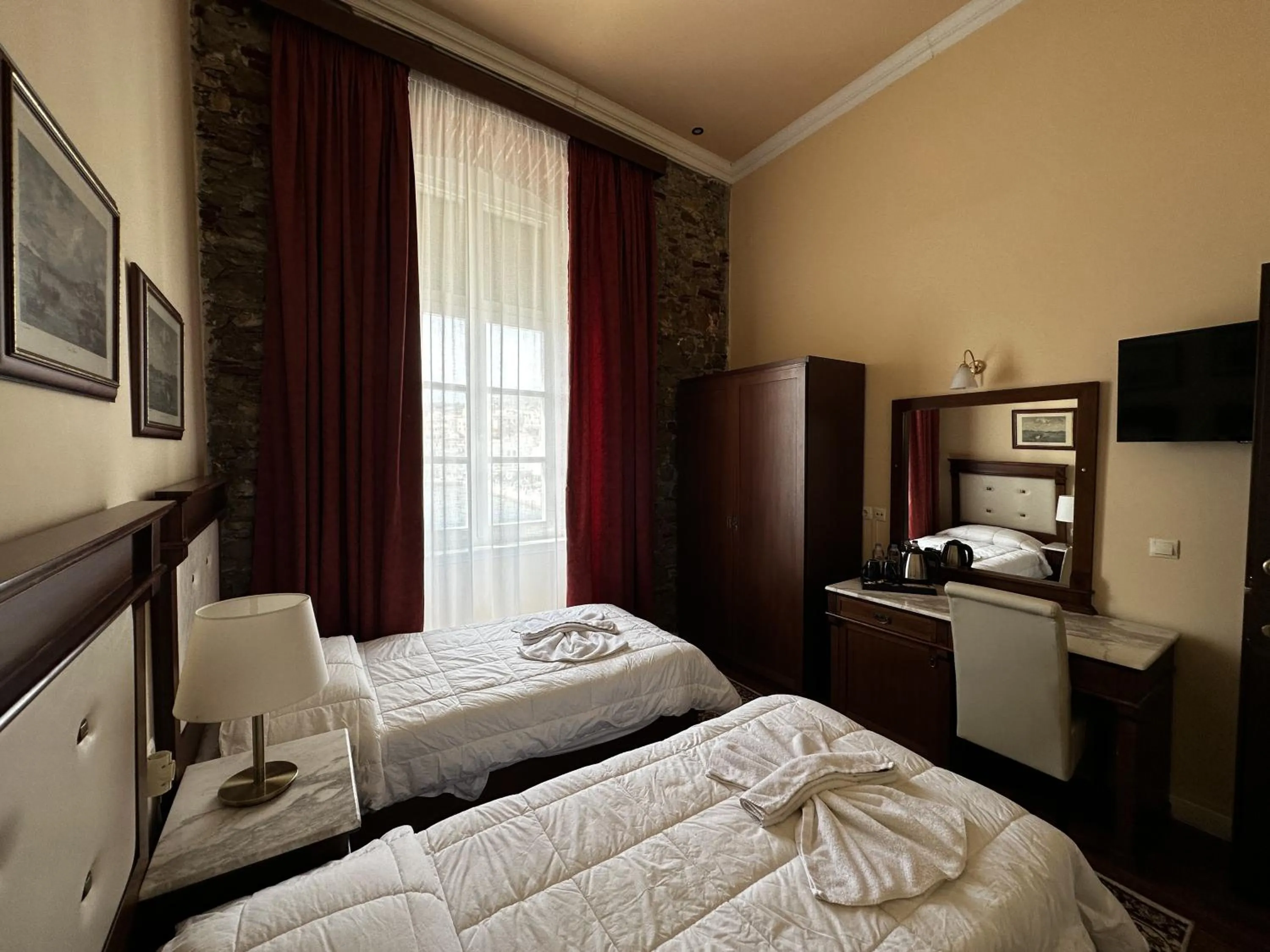 Bed in Hotel Aktaion Syros