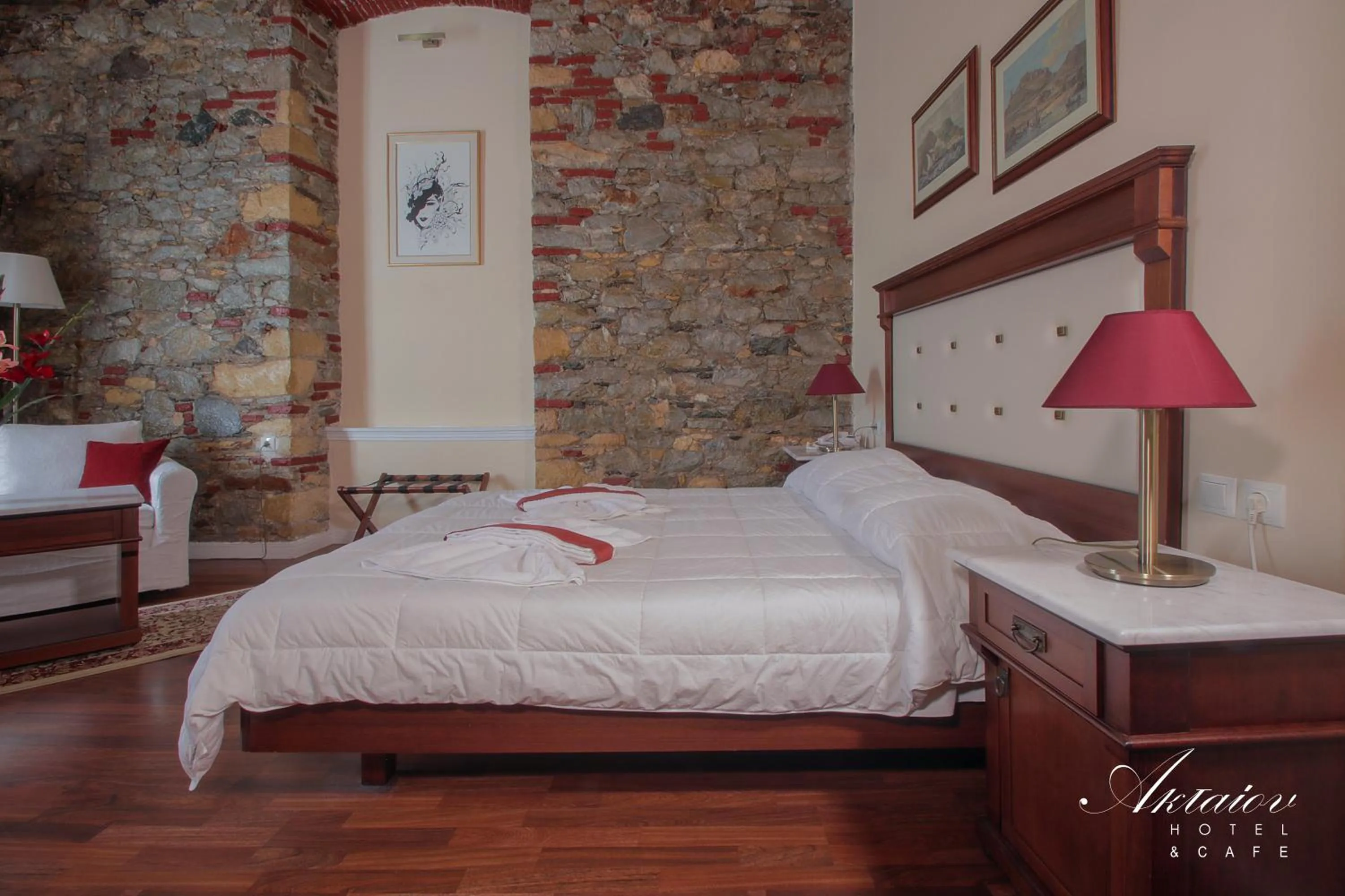 Bed in Hotel Aktaion Syros