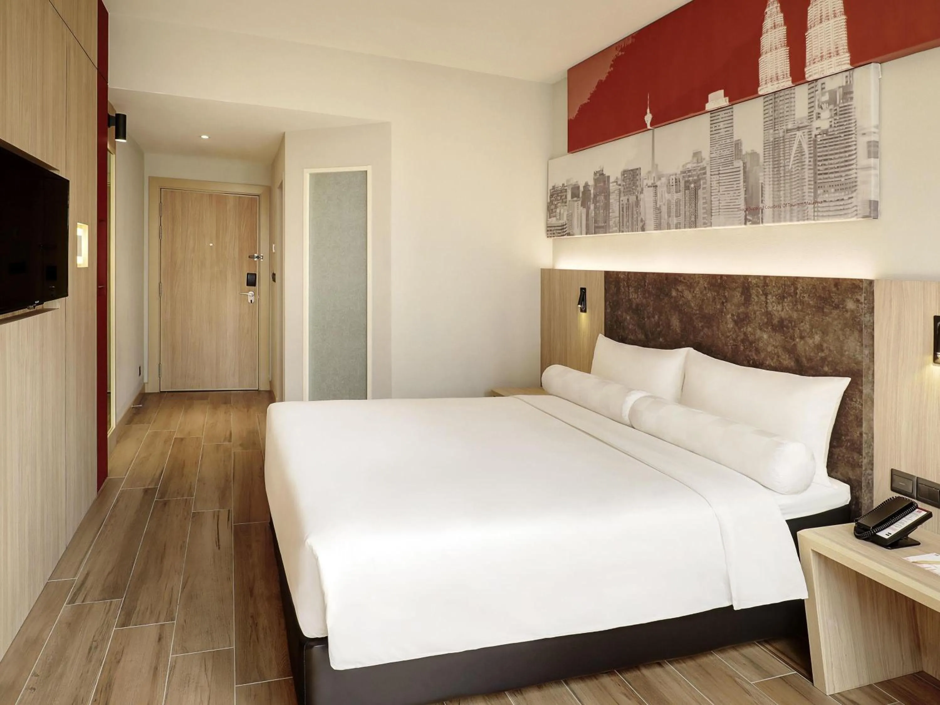 Bedroom, Bed in ibis Kuala Lumpur City Centre