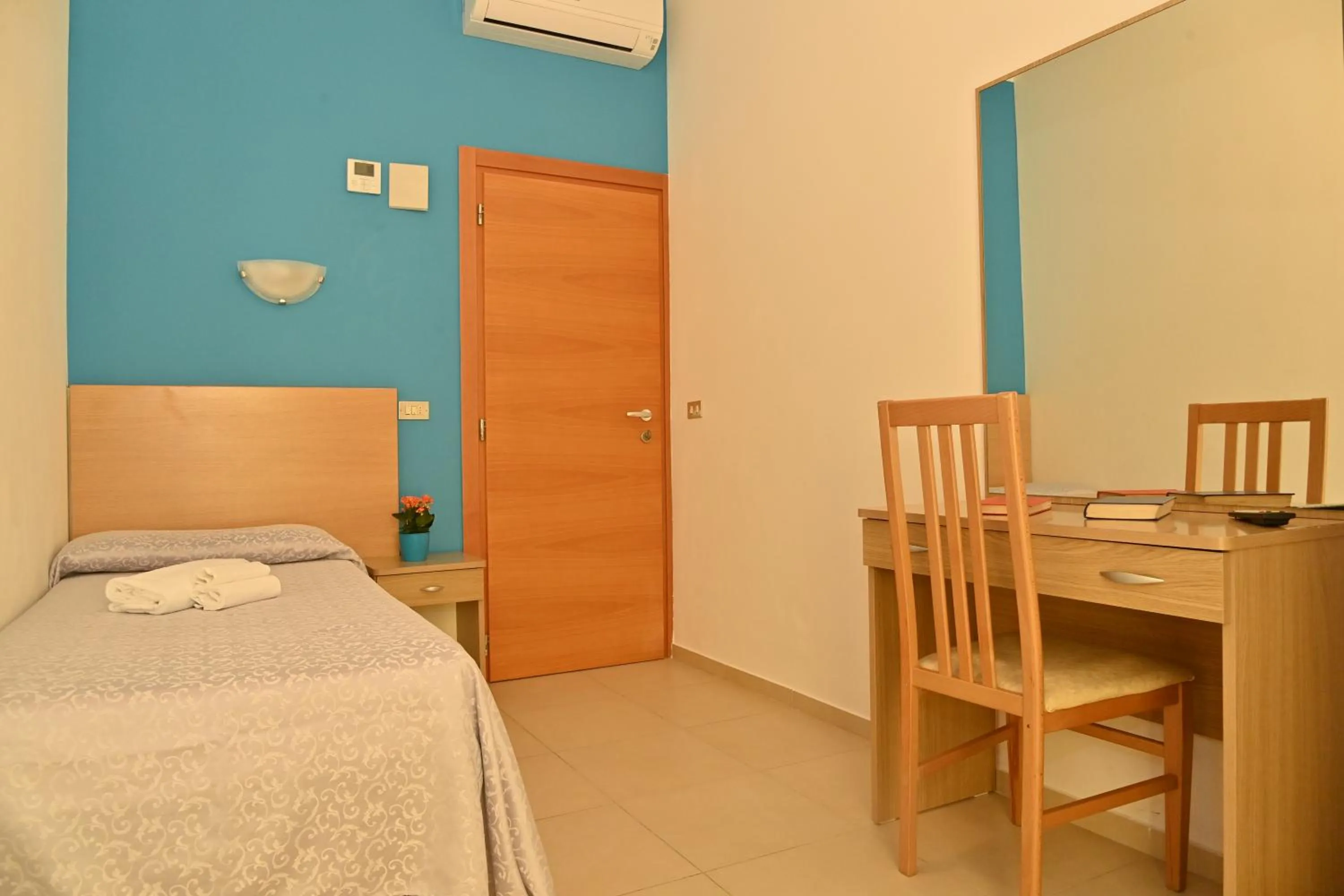 hair dresser in Hotel ITALY