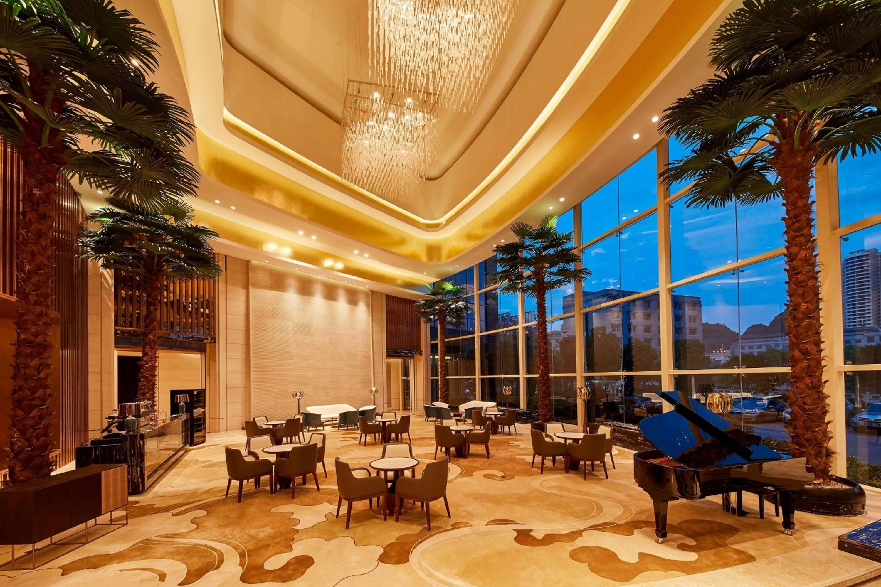 Lounge or bar in Four Points by Sheraton Liupanshui