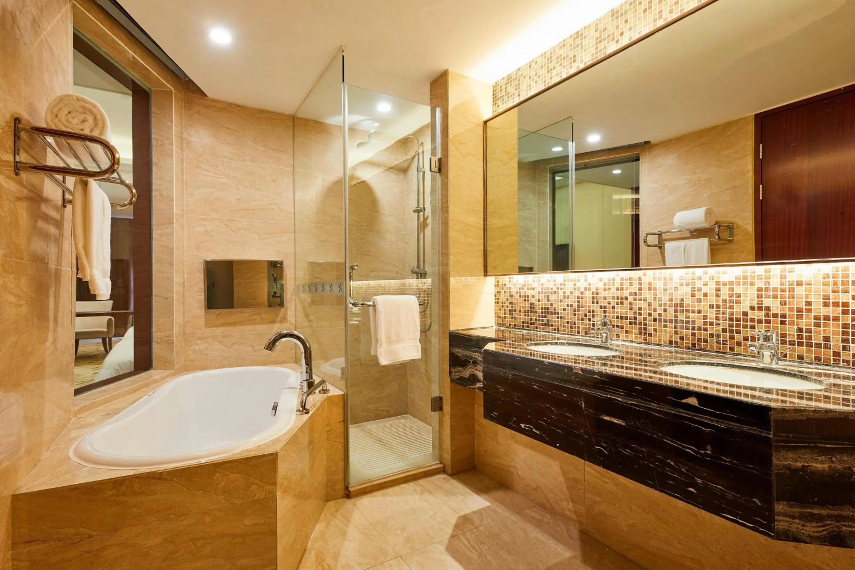 Bathroom in Four Points by Sheraton Liupanshui