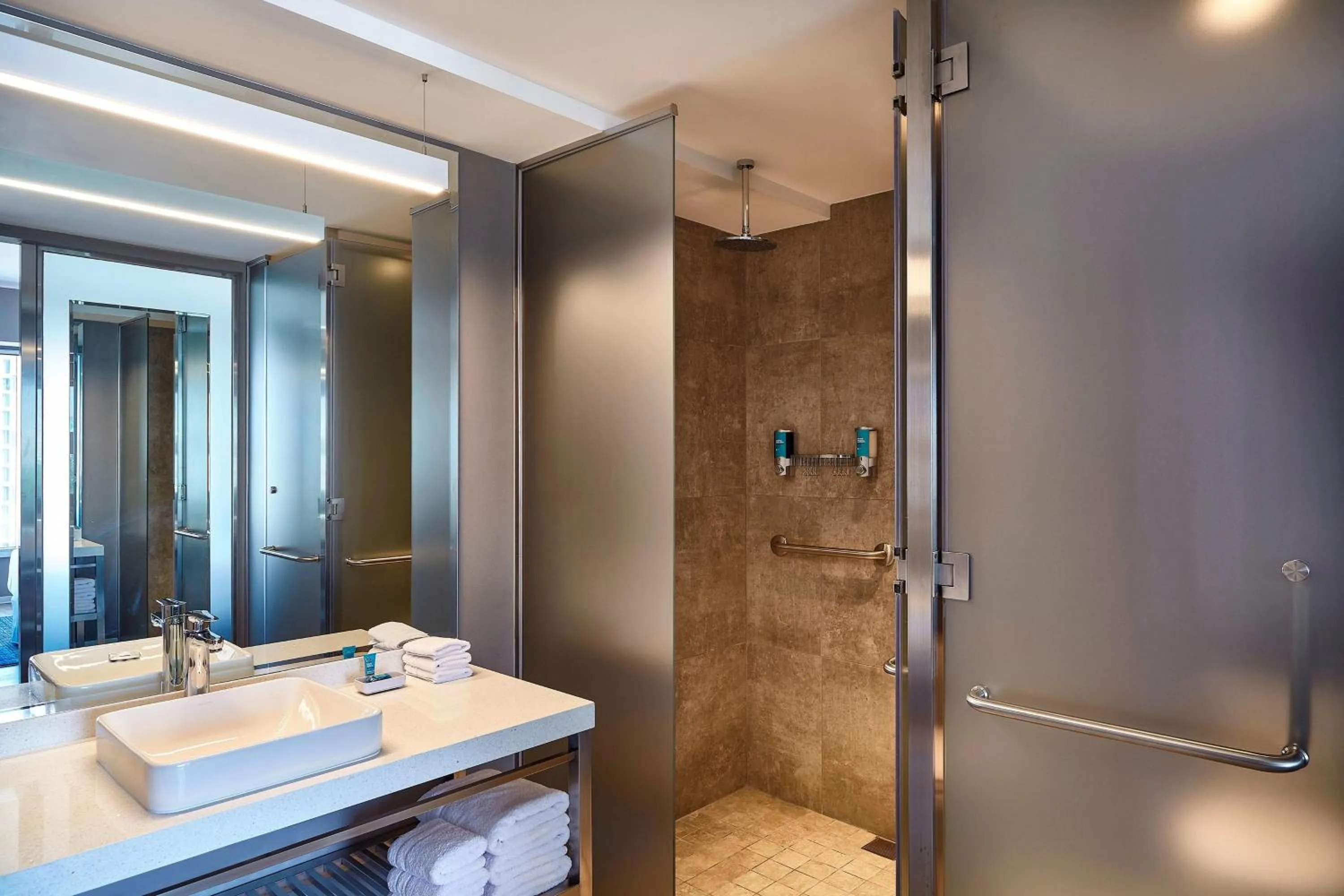 Bathroom in Aloft Lima Miraflores