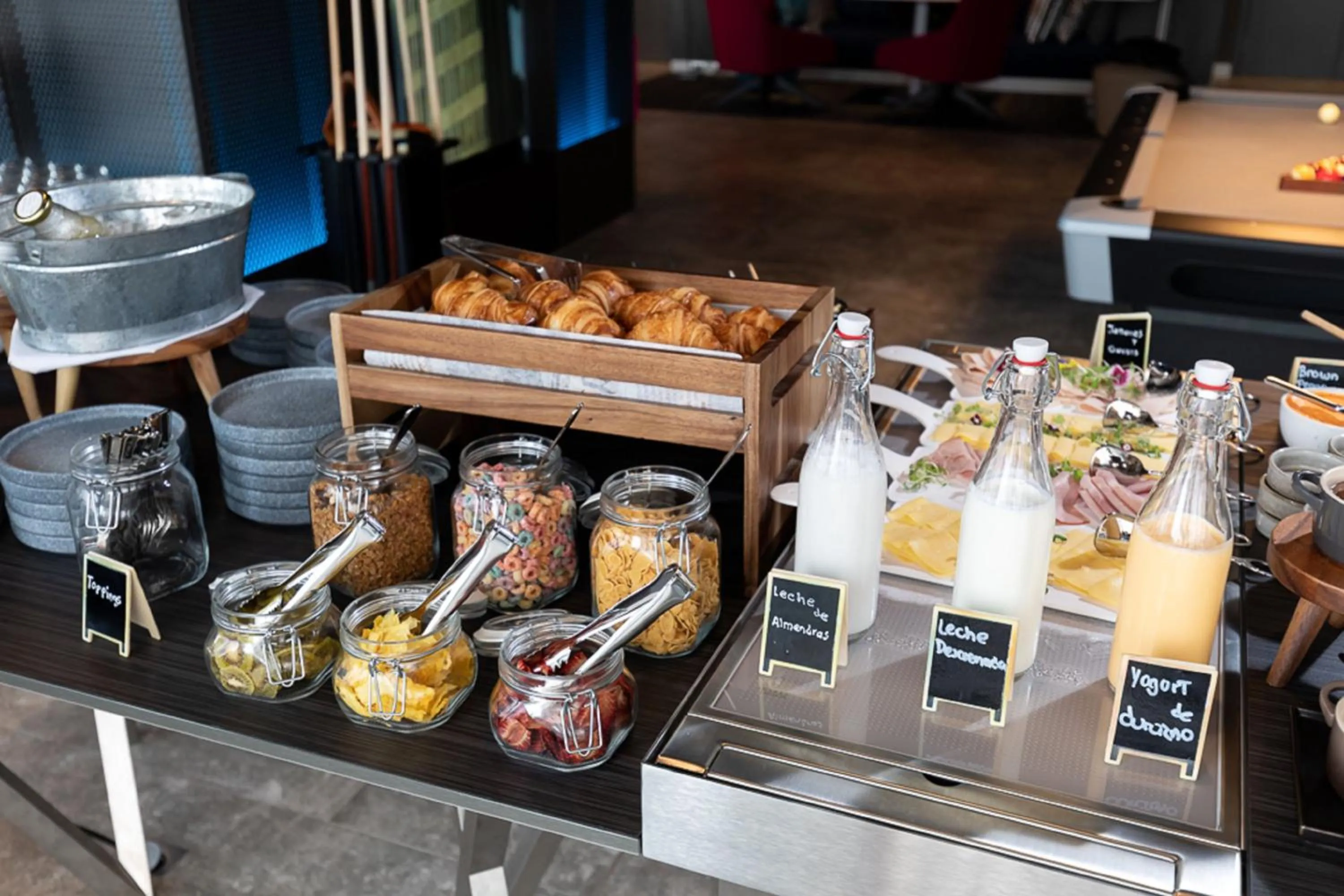 Breakfast in Aloft Lima Miraflores