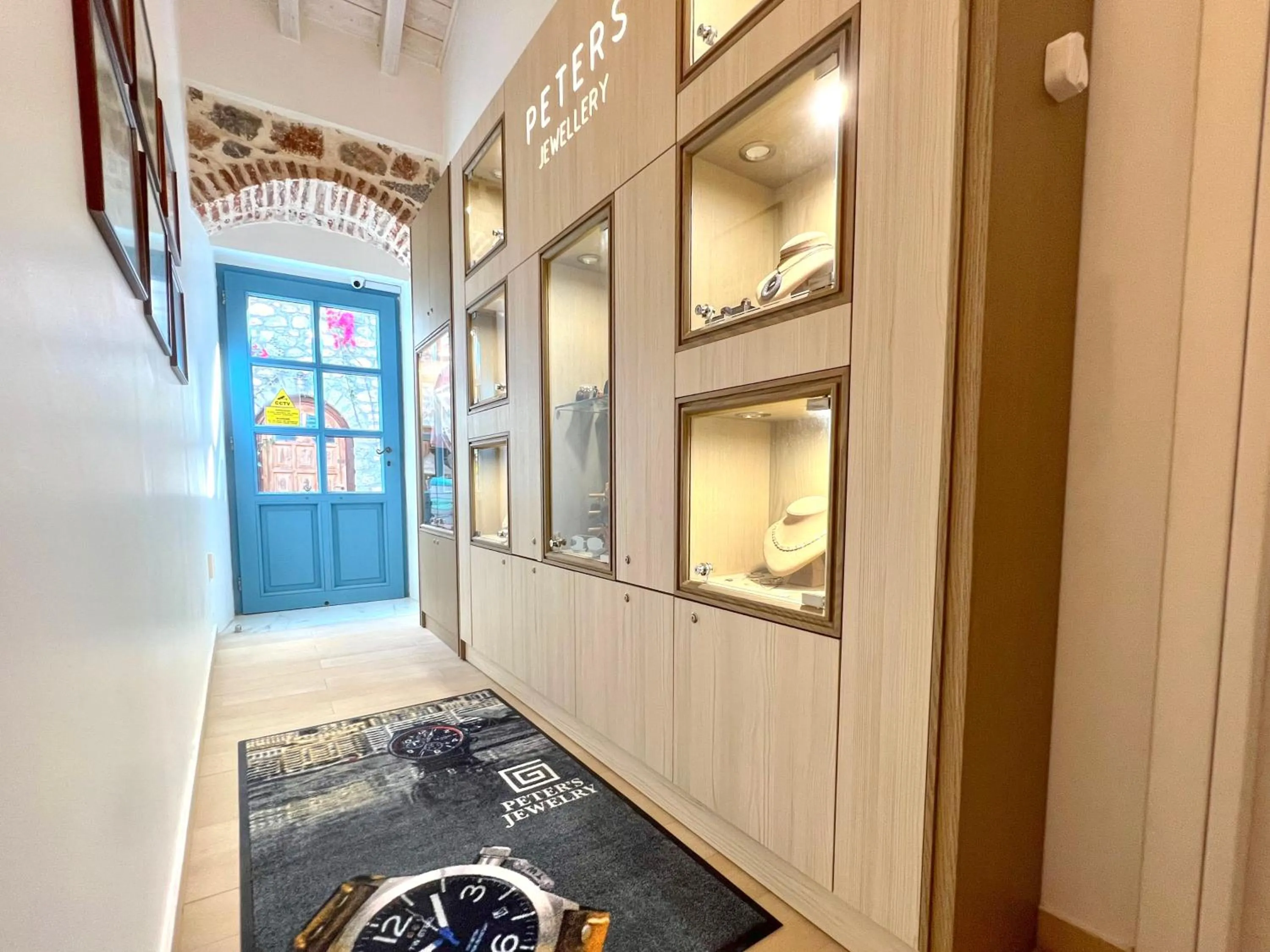 On-site shops in PortaDelMare deluxe suites