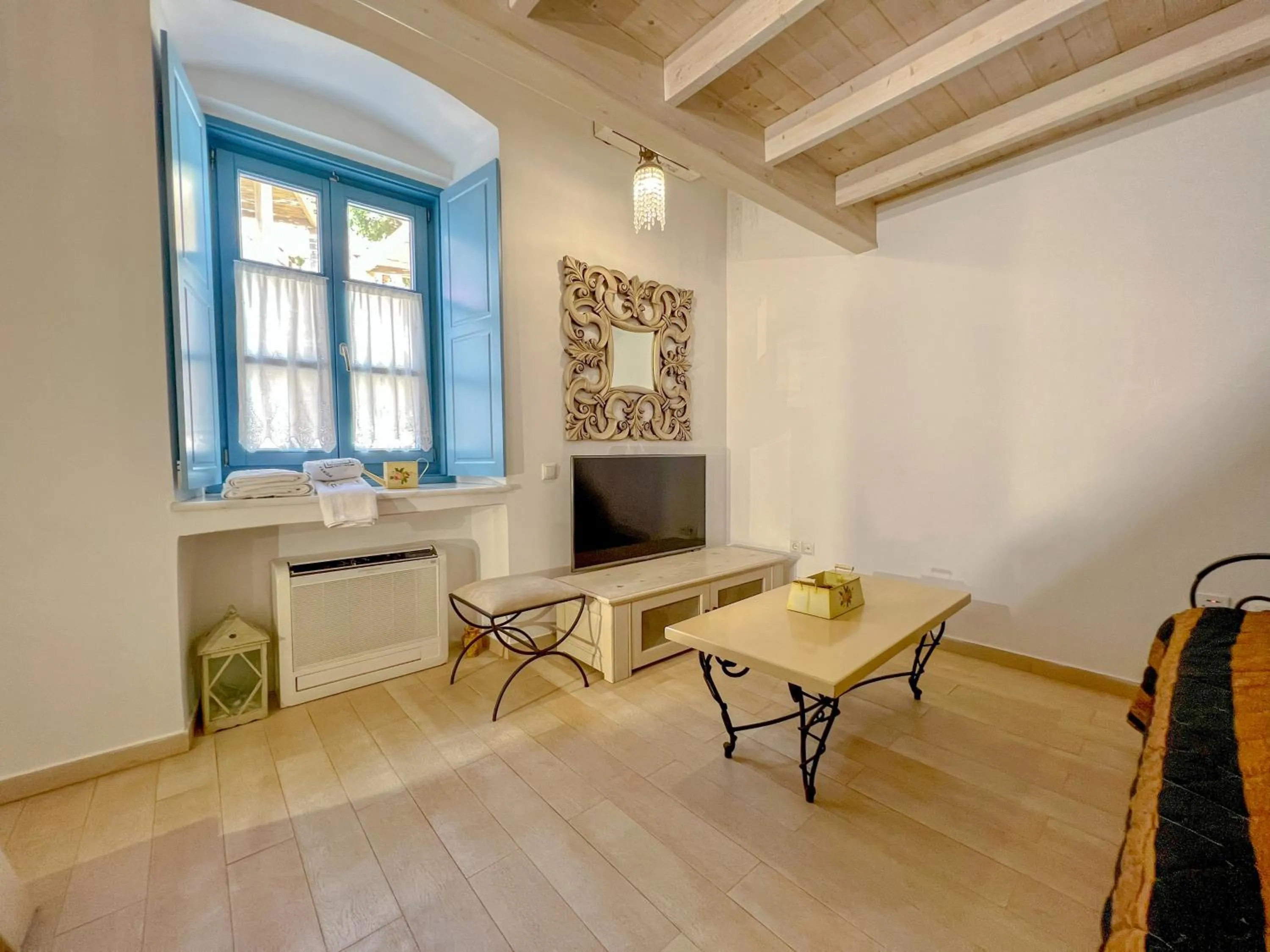 Living room in PortaDelMare deluxe suites