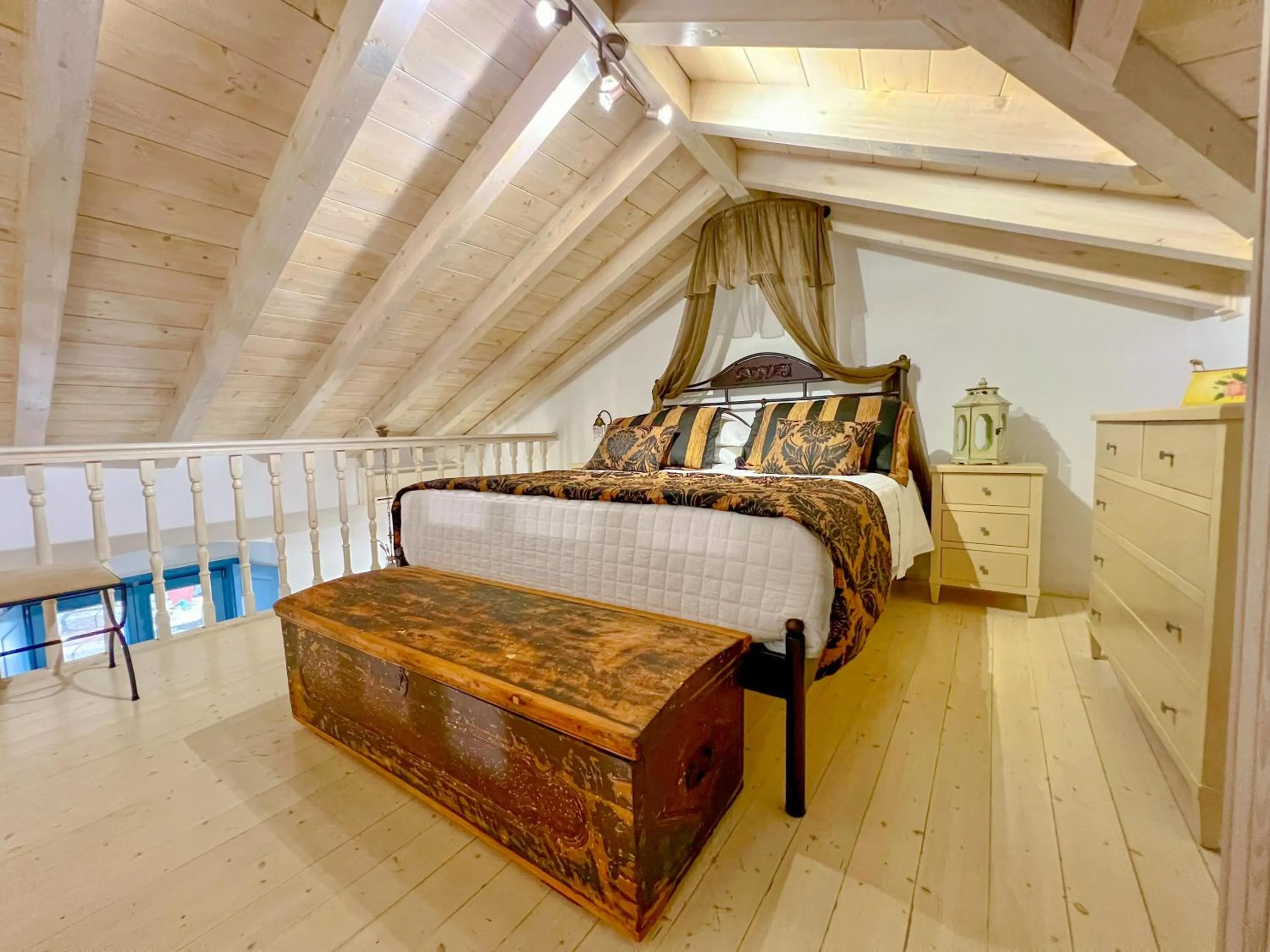 Bedroom, Bed in PortaDelMare deluxe suites