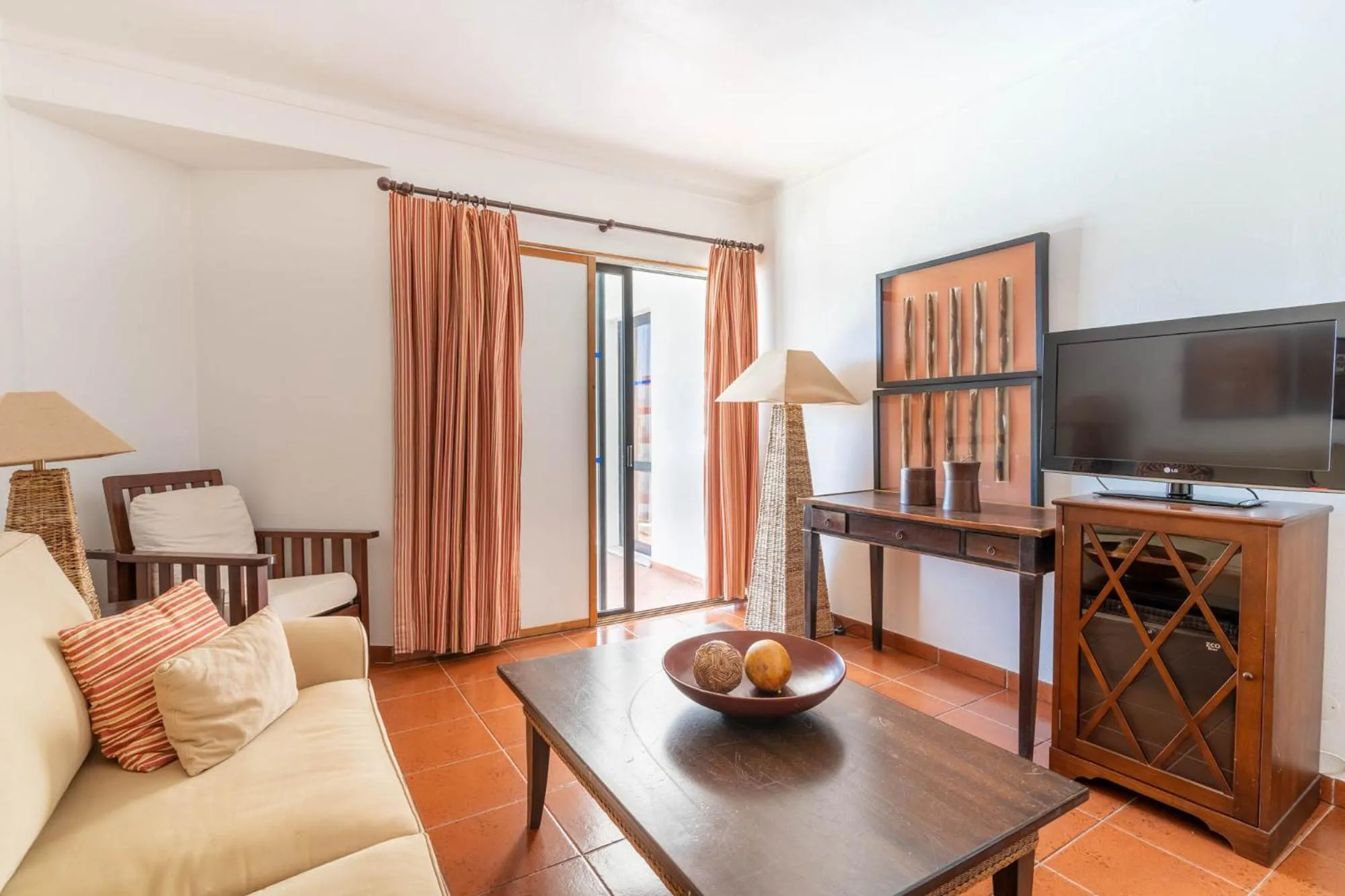 TV and multimedia in Hotel da Aldeia - Adults Only