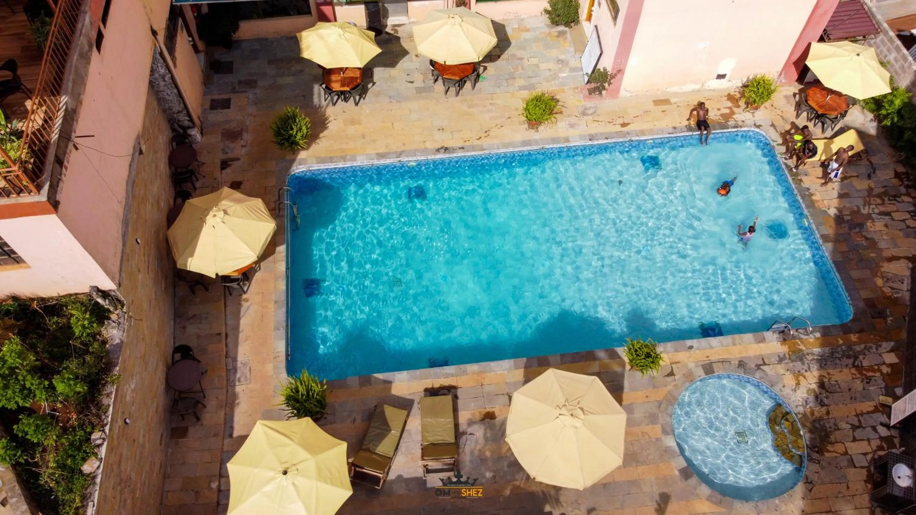 Swimming pool in Omega Gardens Hotel