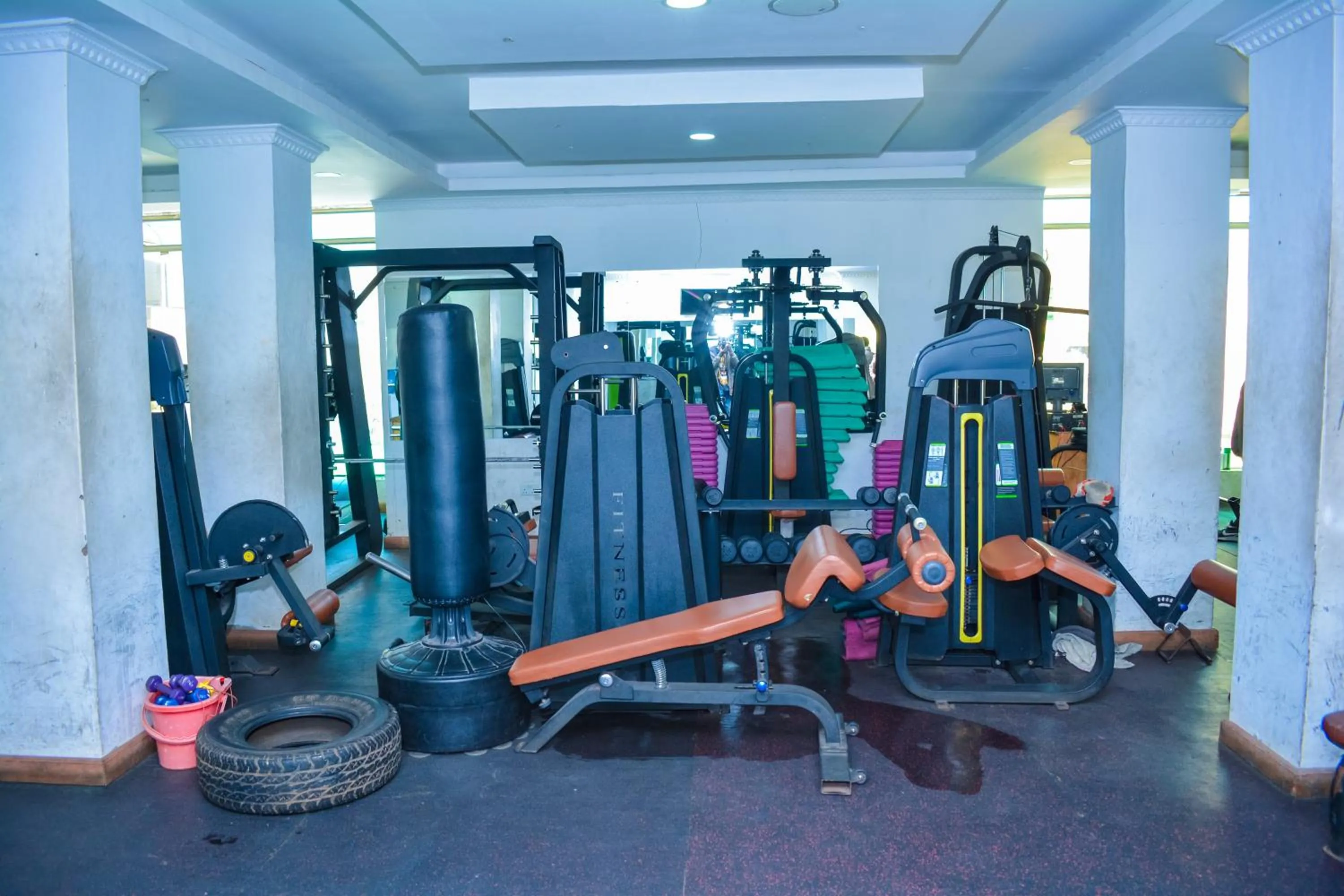 Fitness centre/facilities in Omega Gardens Hotel