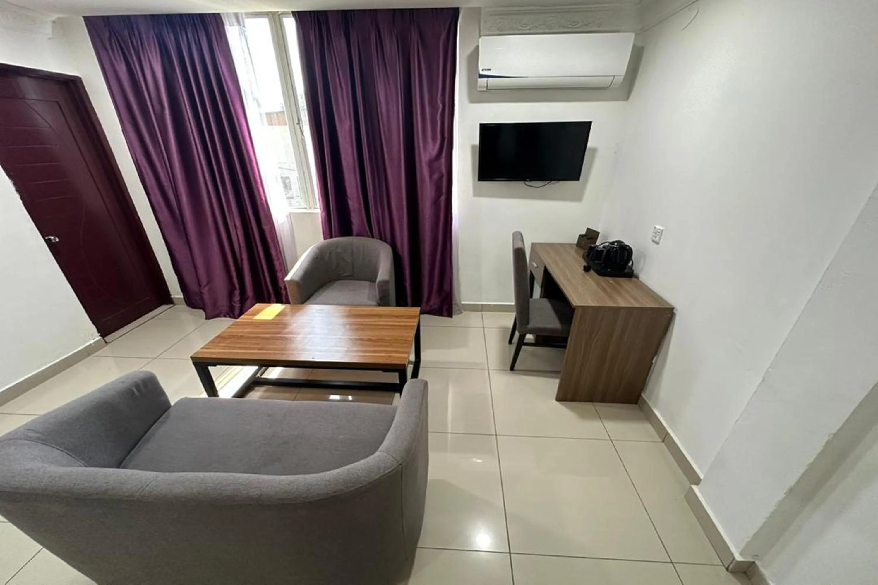 Bedroom in Poorna Hotel