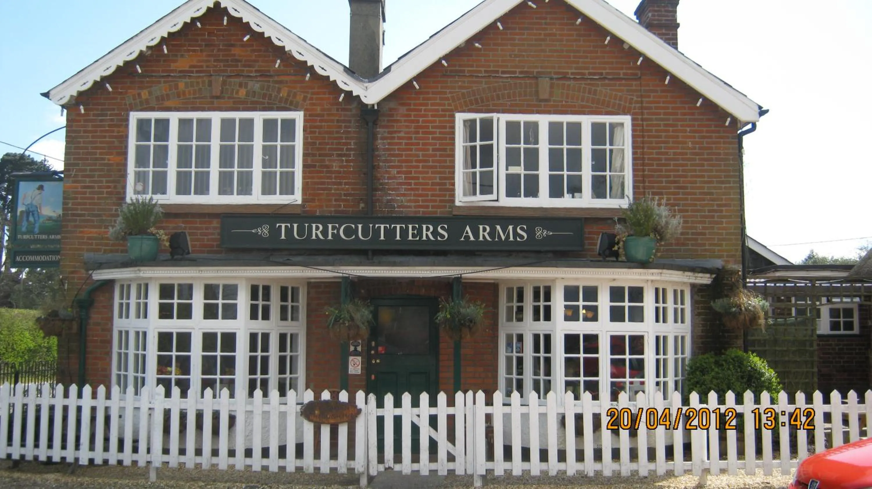 Facade/entrance in Turfcutters Arms