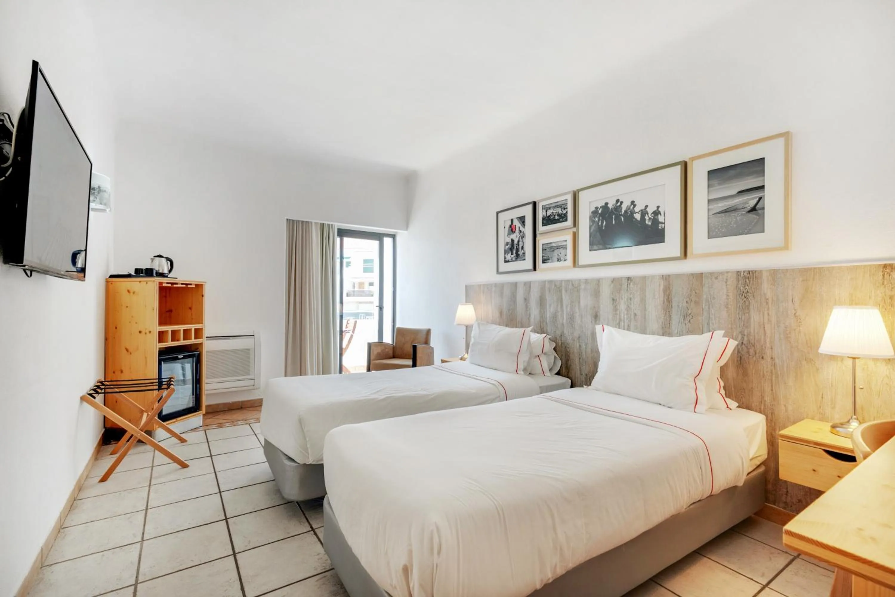 Bed in Hotel Carvoeiro Plaza