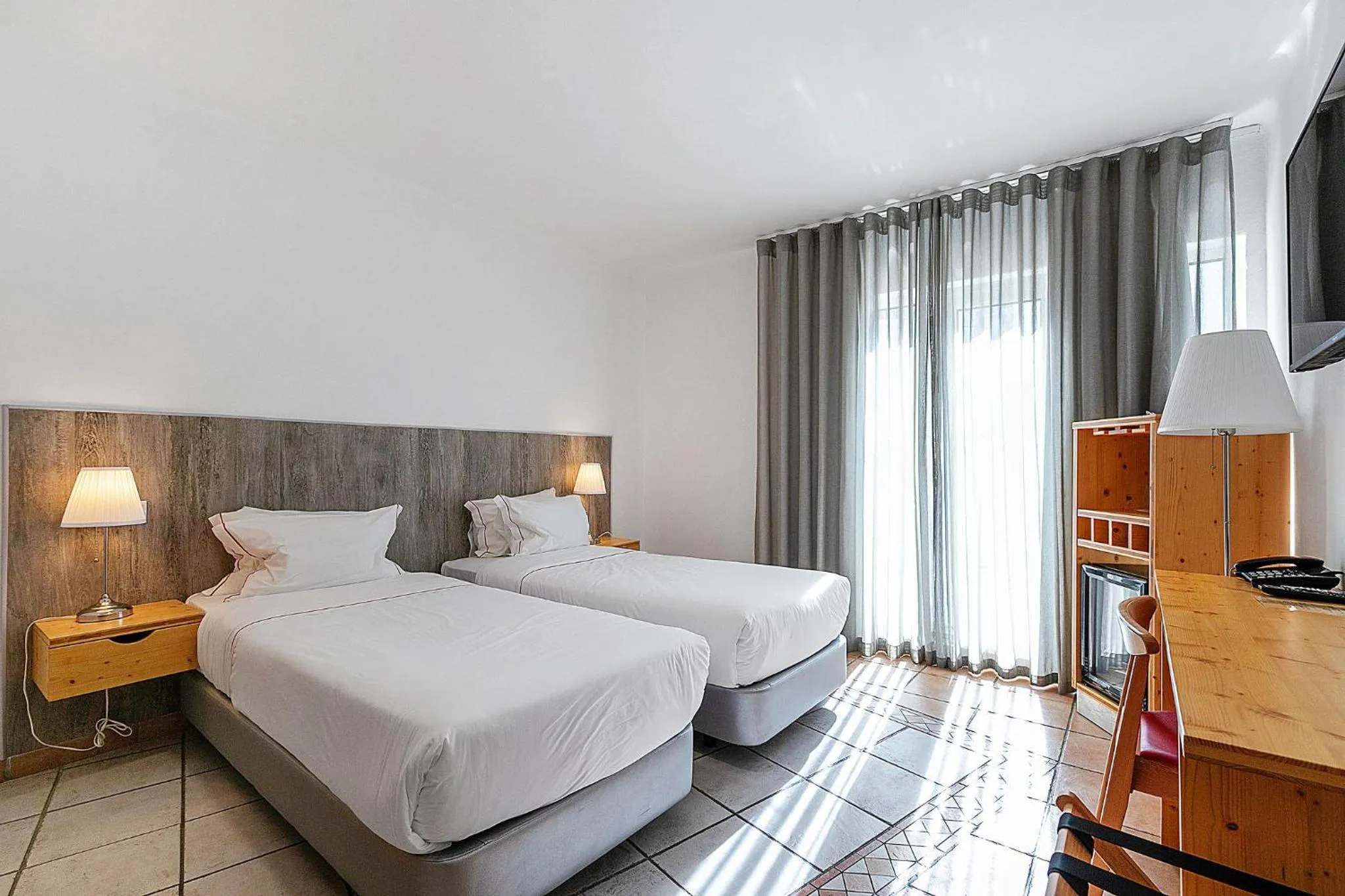 Bed in Hotel Carvoeiro Plaza