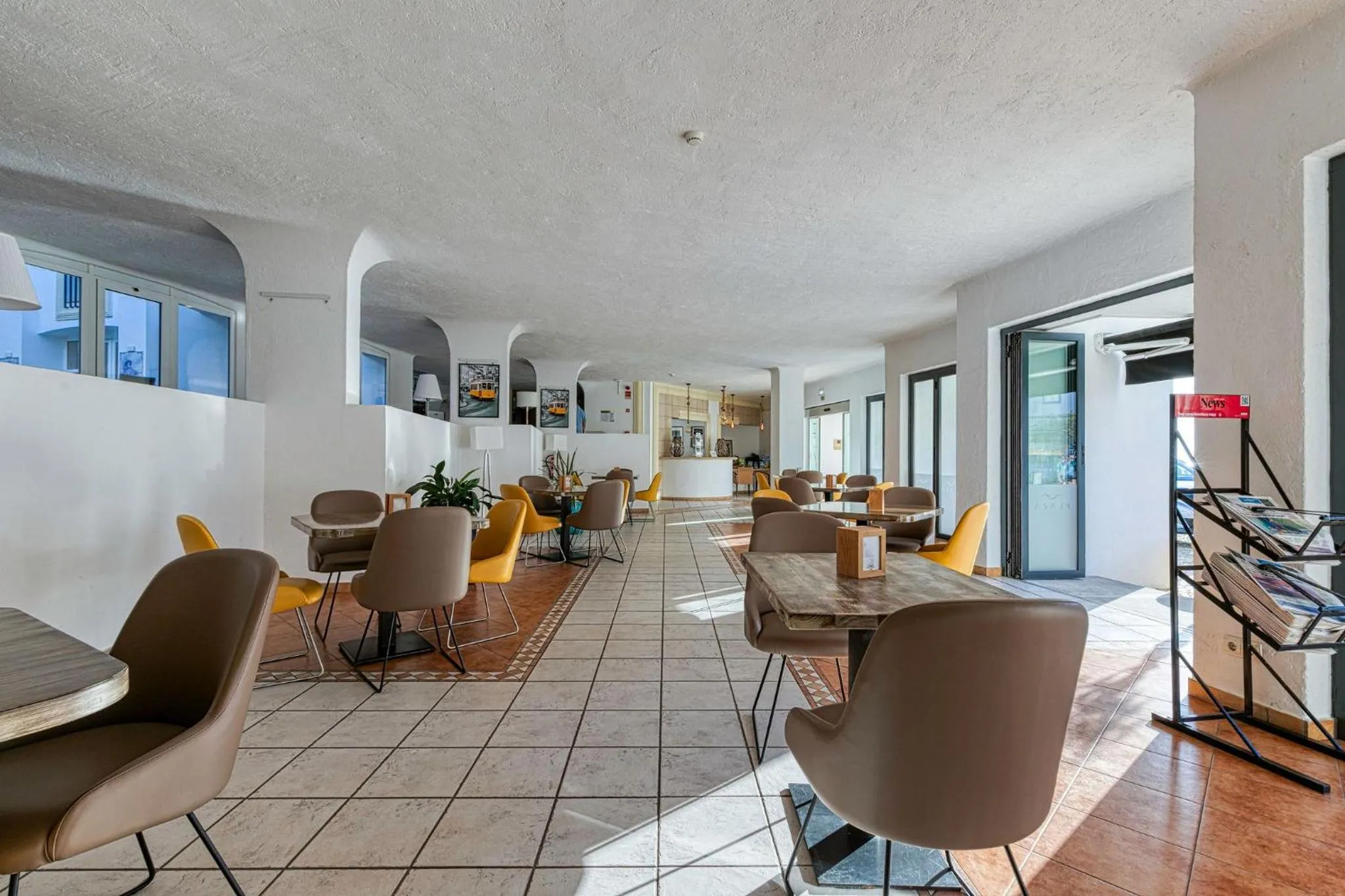 Lobby or reception in Hotel Carvoeiro Plaza