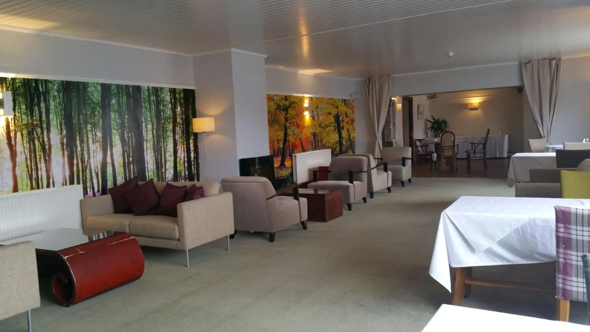 Restaurant/places to eat in The Four Seasons Hotel