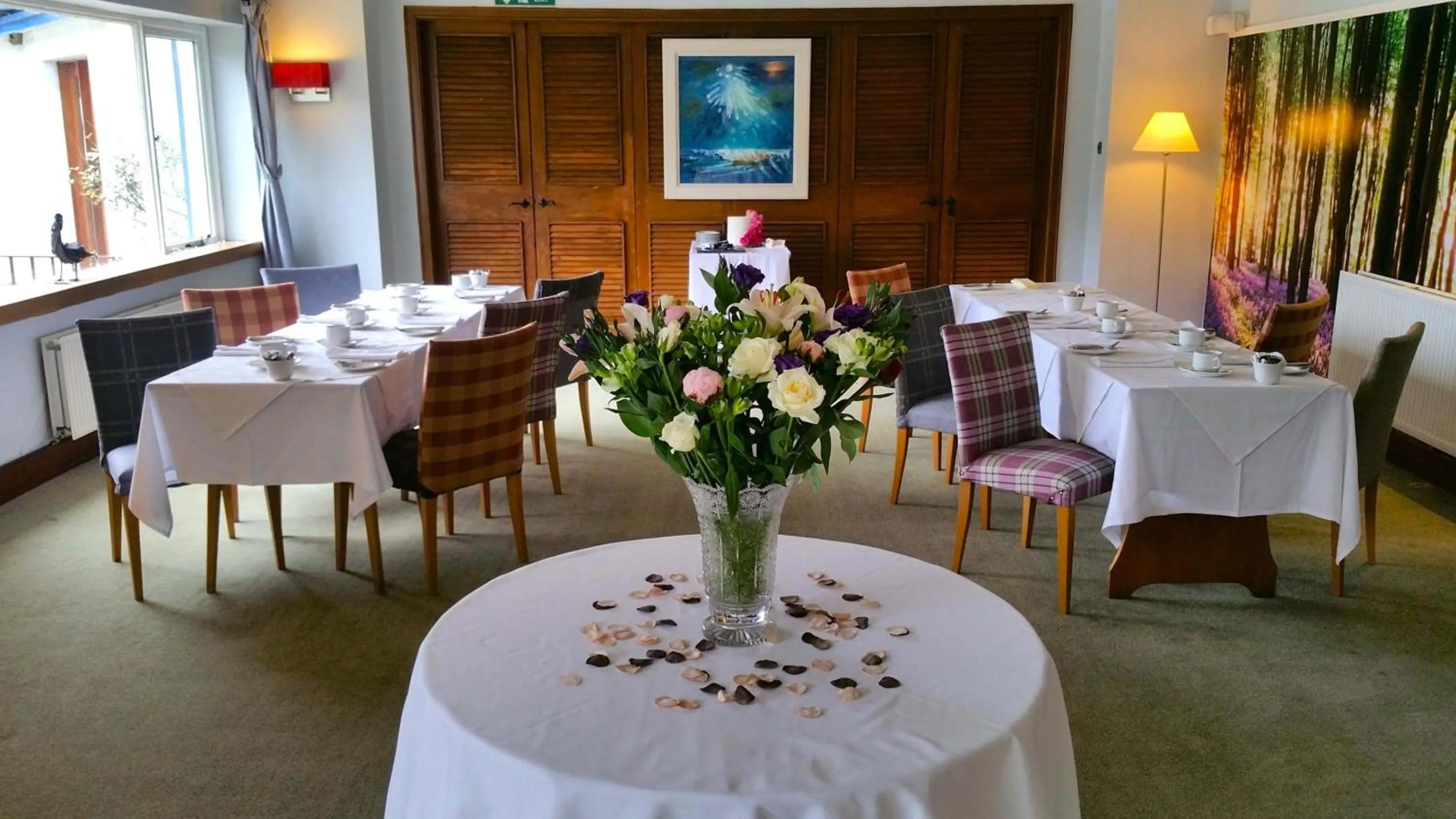 Restaurant/places to eat in The Four Seasons Hotel