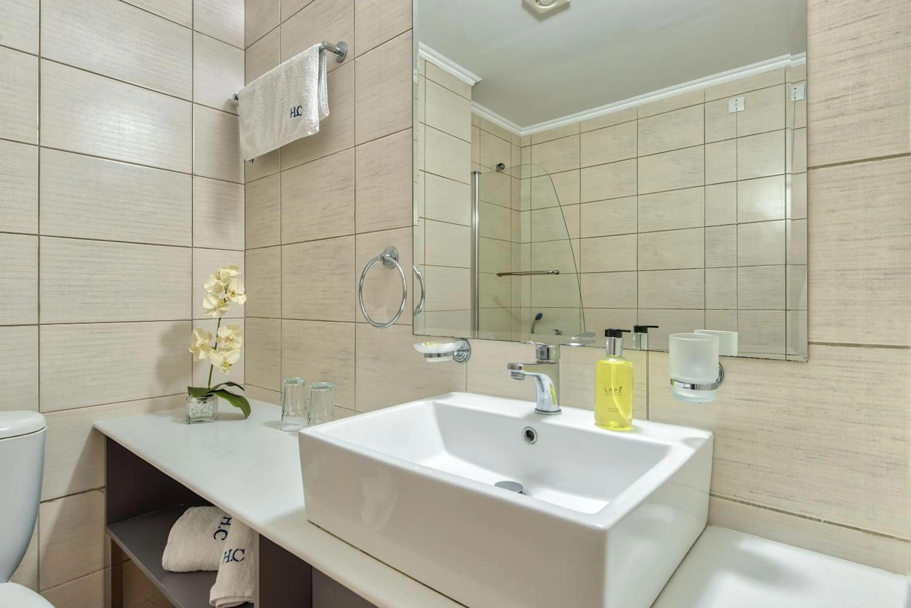 Bathroom in Contessa Hotel