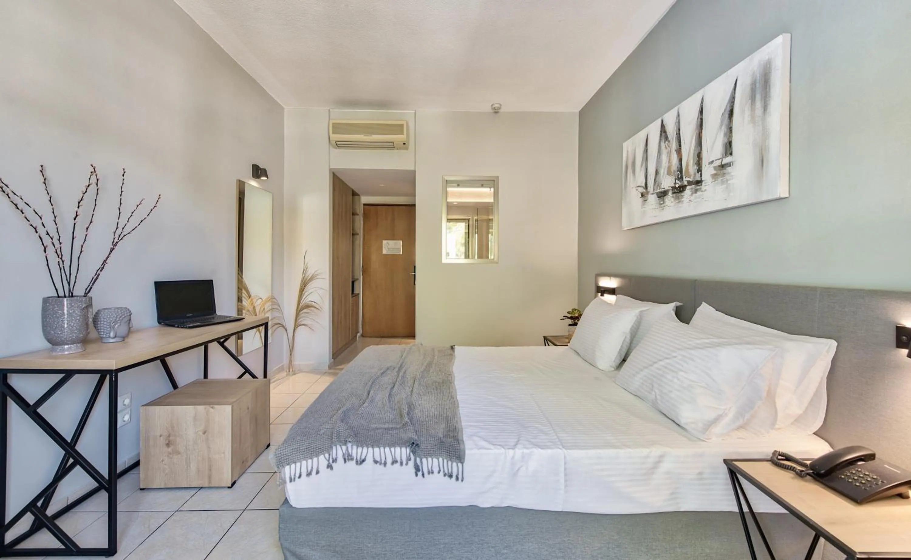 Bed in Contessa Hotel