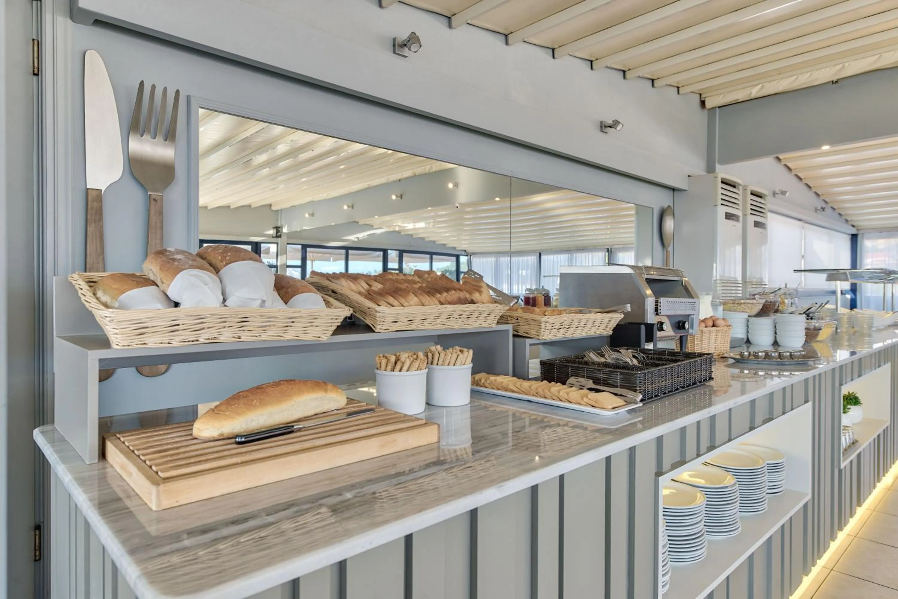 Continental breakfast in Contessa Hotel