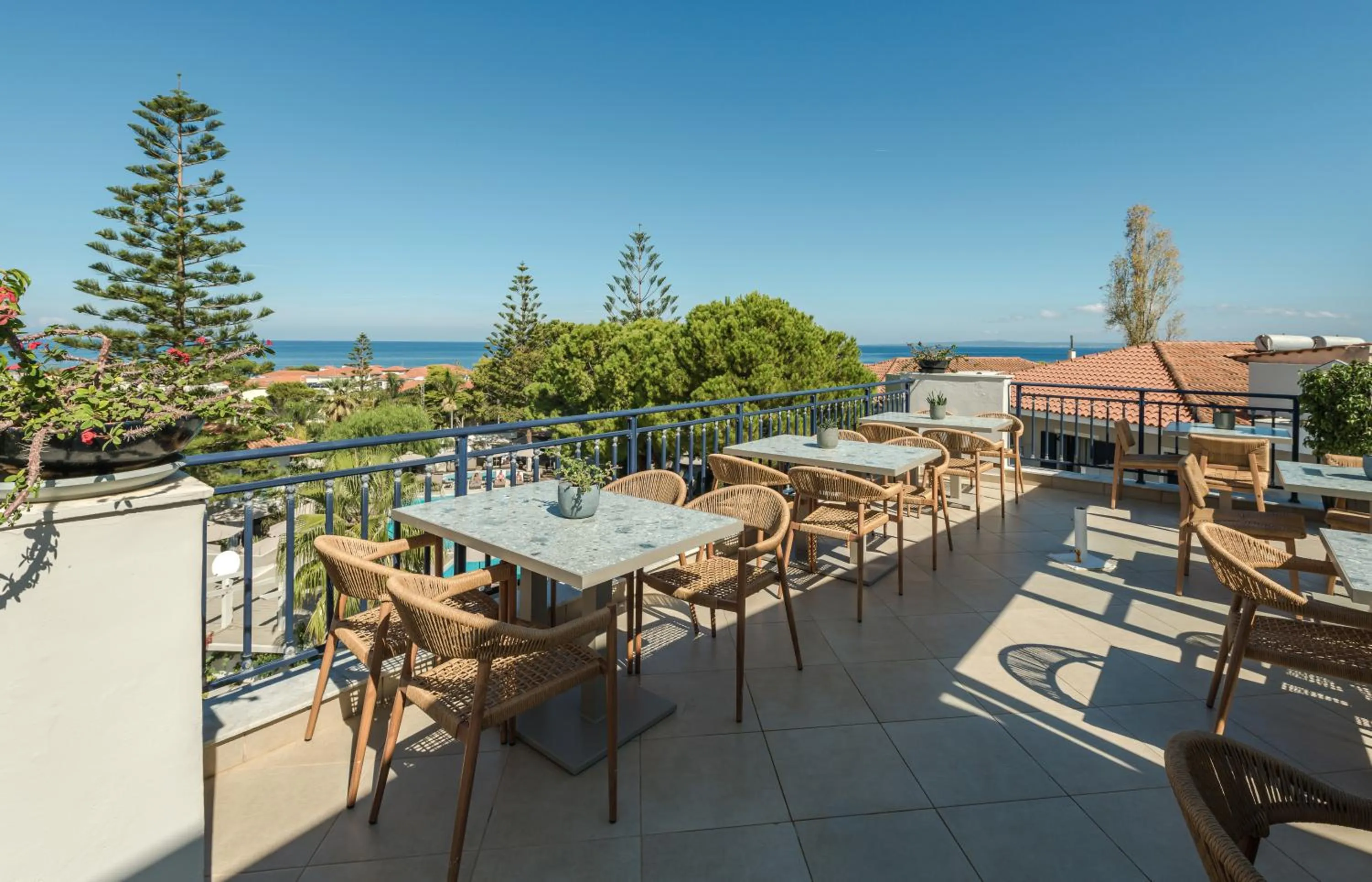 Breakfast in Contessa Hotel