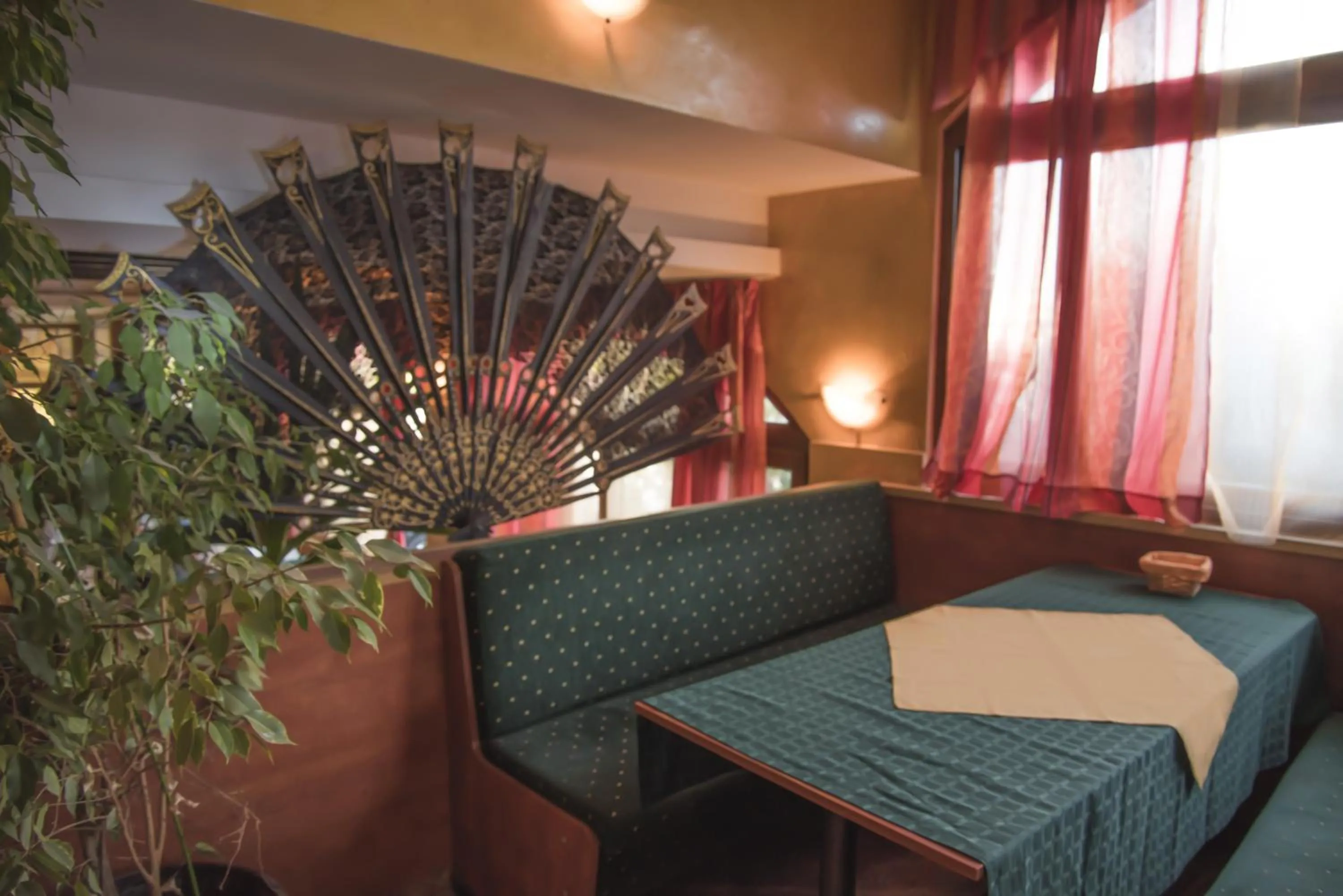 Restaurant/places to eat in Hotel Toro Negro