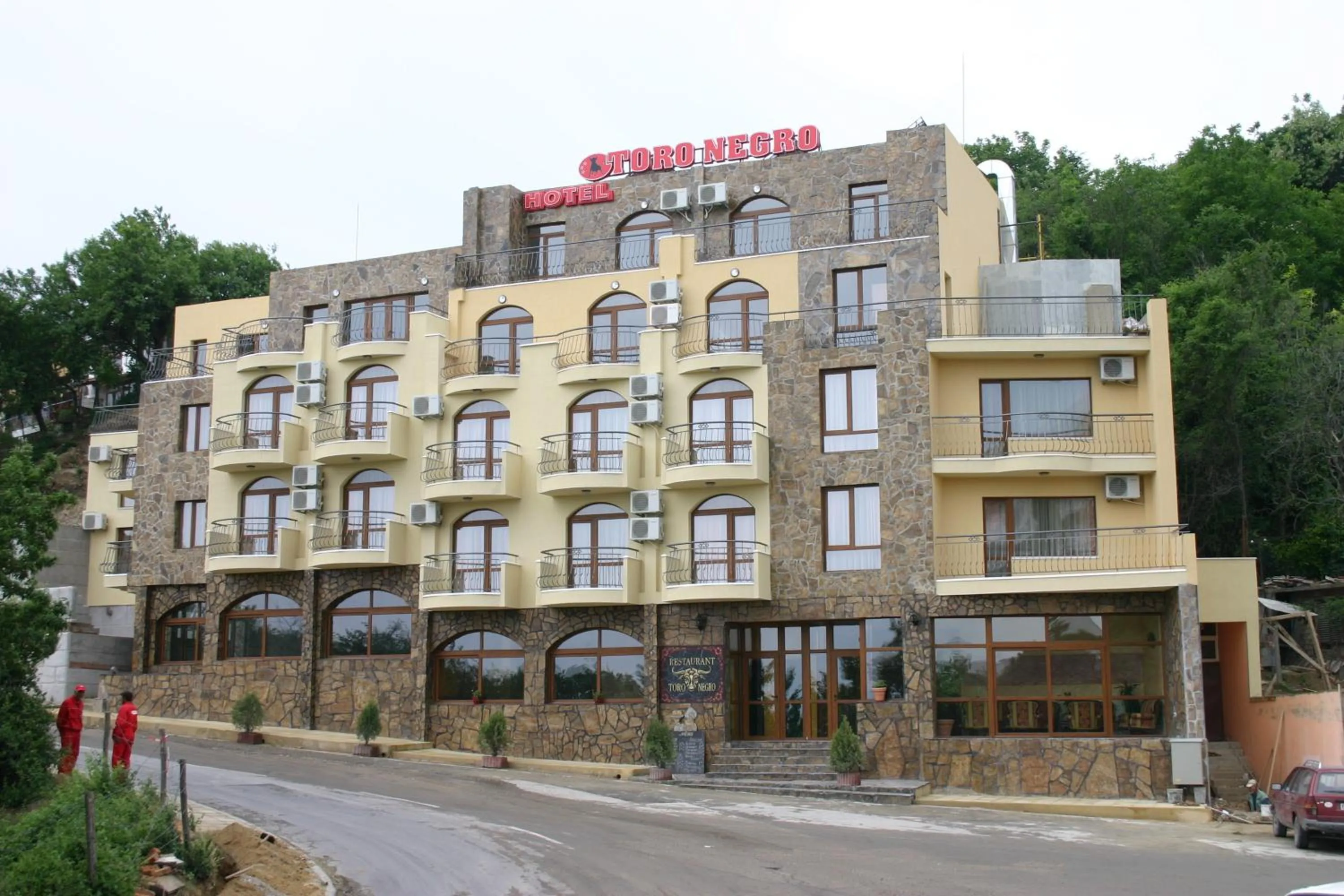 Property building in Hotel Toro Negro