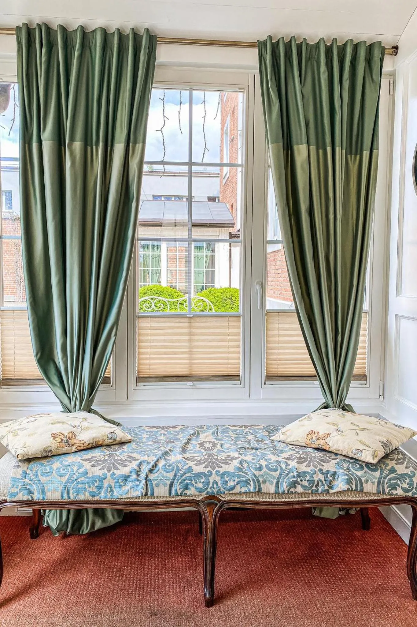 Nearby landmark in American House Hennela