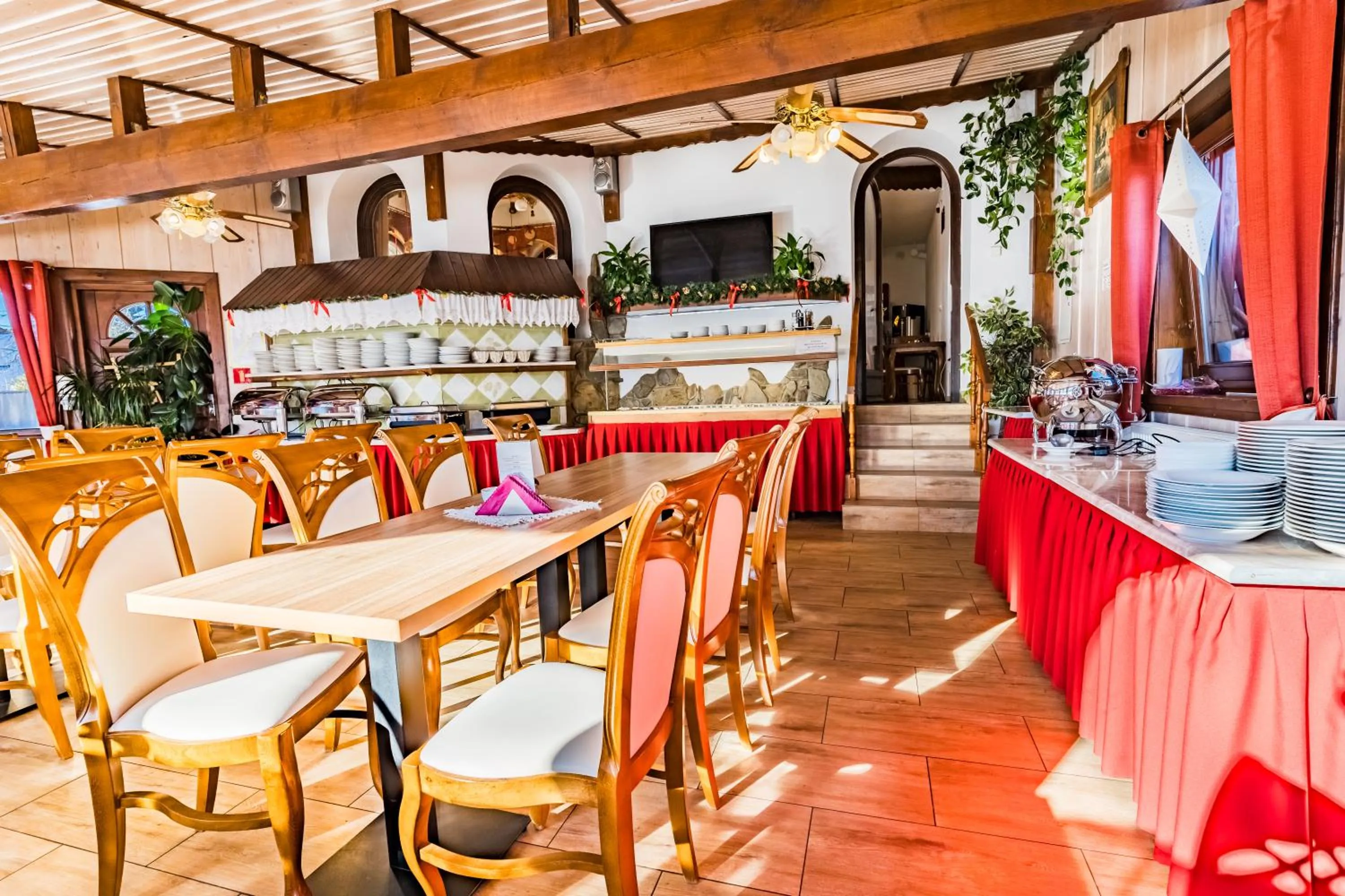 Restaurant/places to eat in Górski Pałacyk Kompleks obiektów