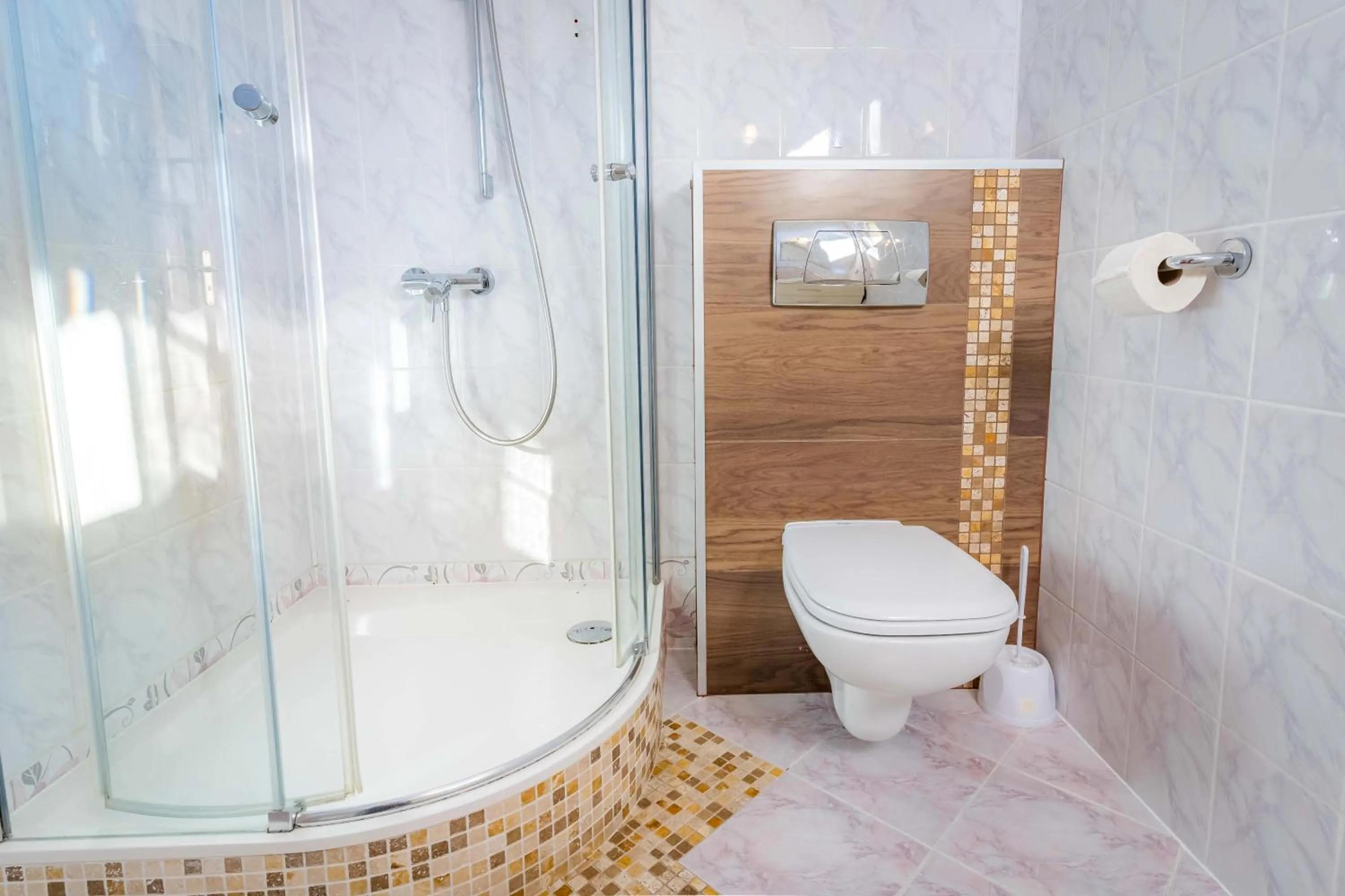 Shower in Górski Pałacyk Kompleks obiektów