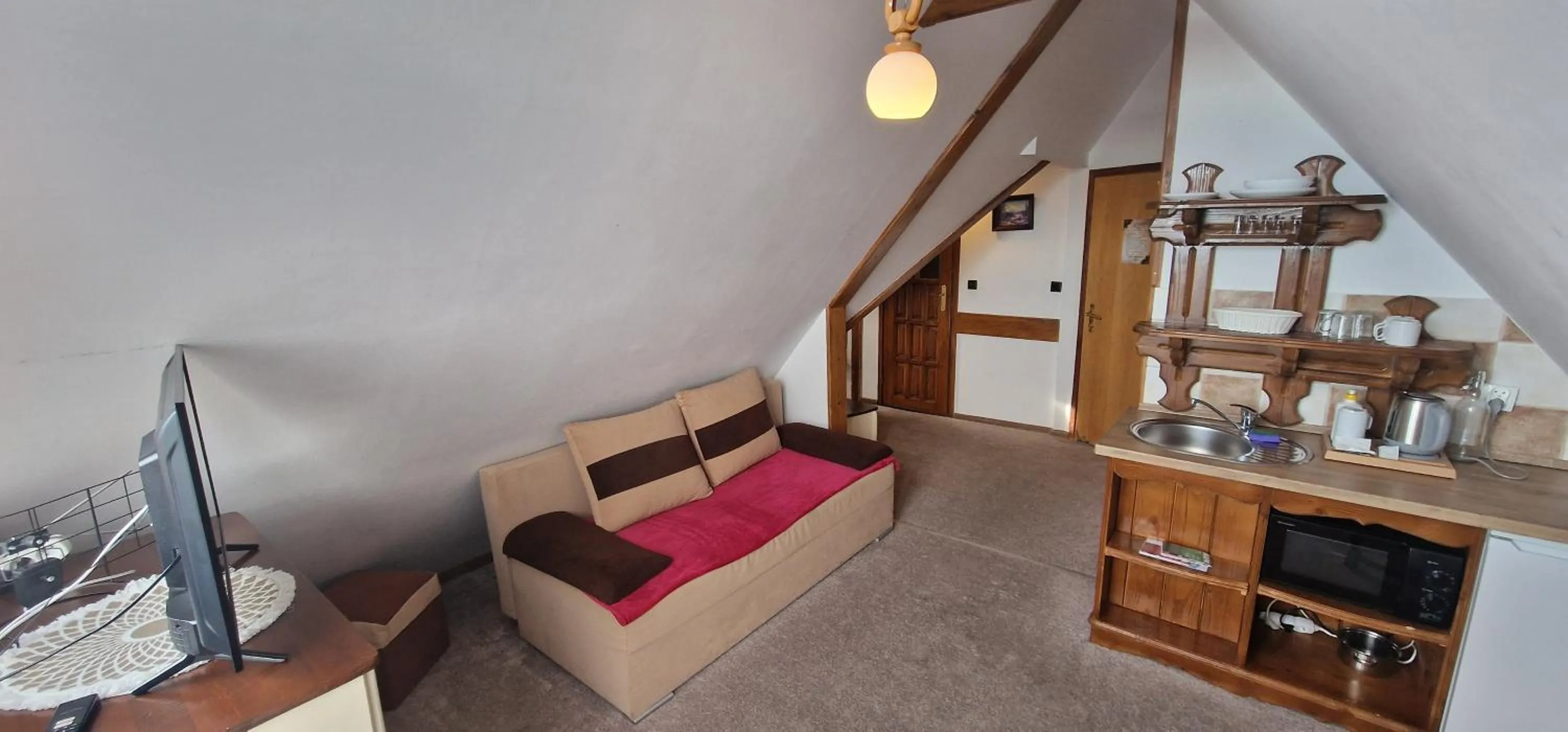 Kitchen or kitchenette in Górski Pałacyk Kompleks obiektów