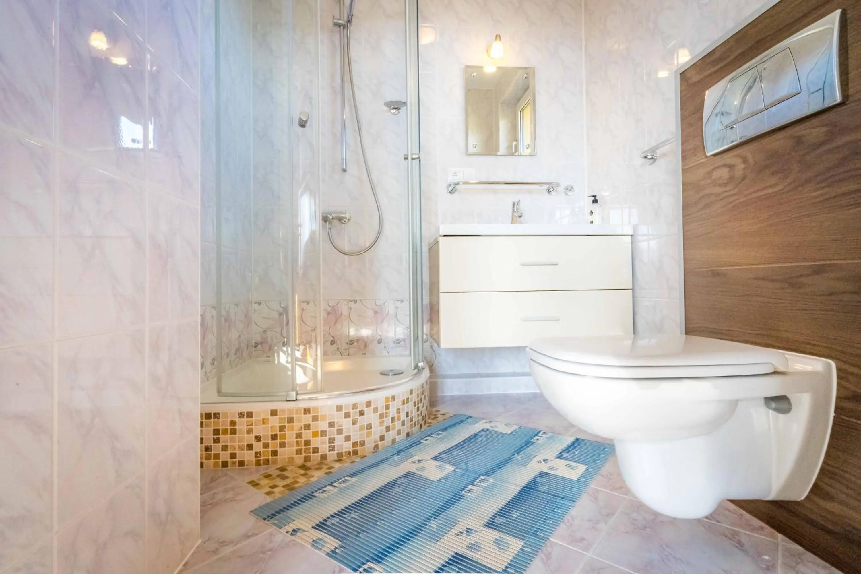 Shower in Górski Pałacyk Kompleks obiektów