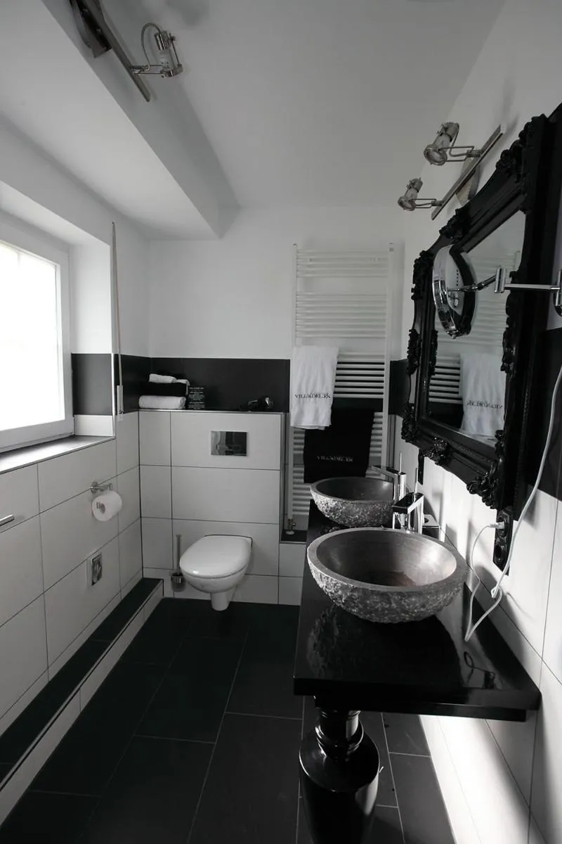 VILLA ADELEes BOUTIQUE HOTEL