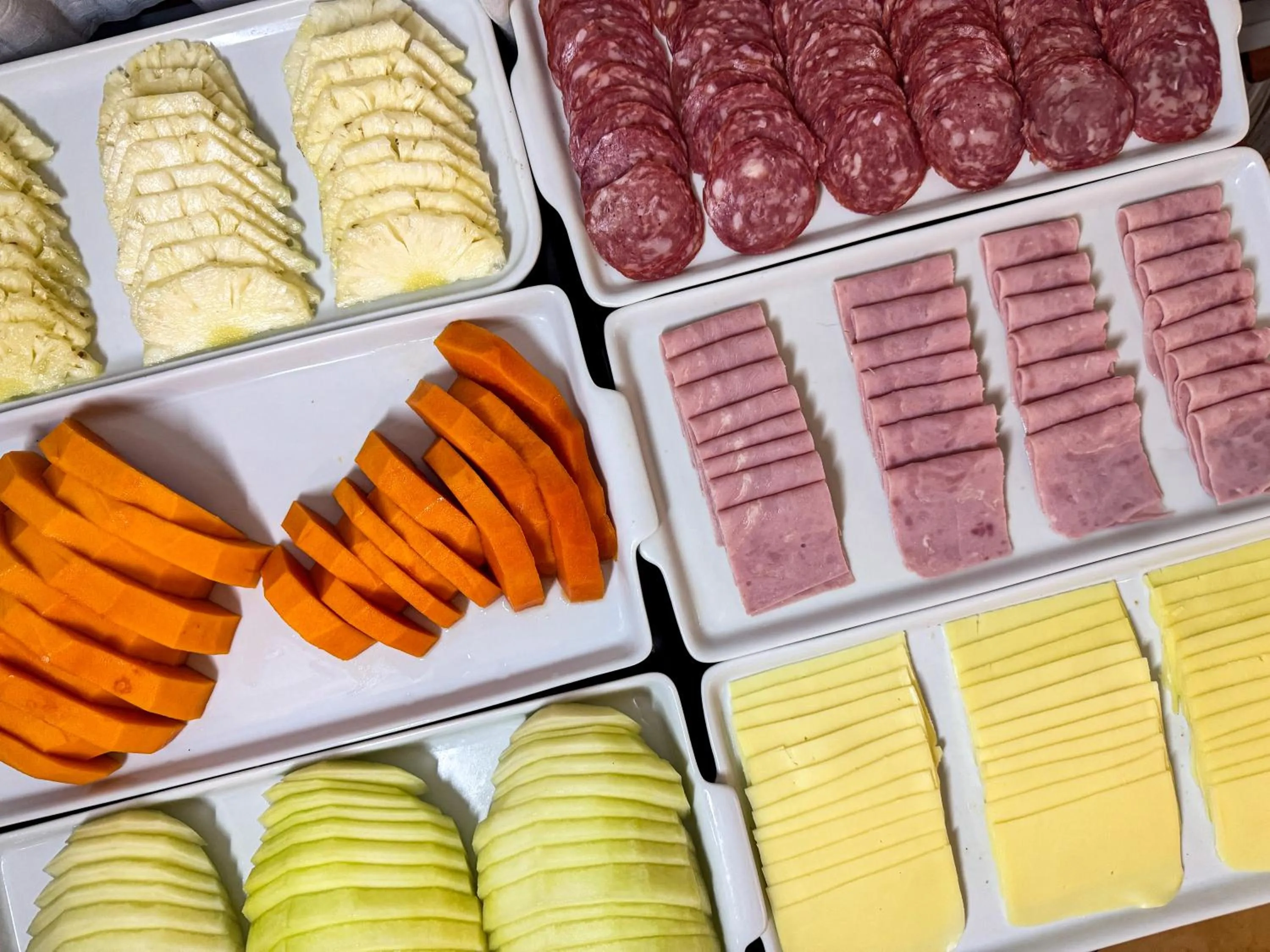 Buffet breakfast in Petit Hotel Provence Gramado