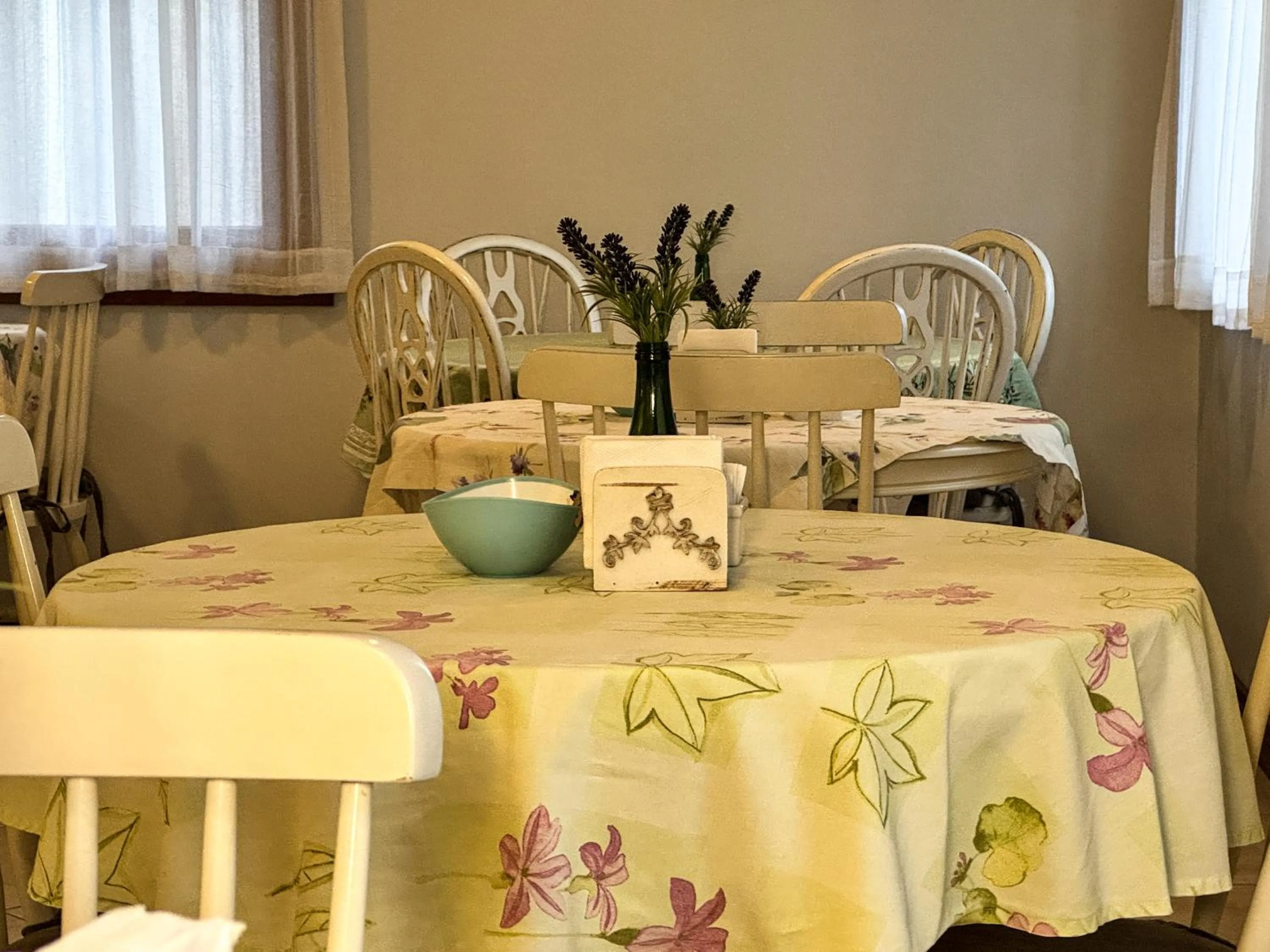 Buffet breakfast in Petit Hotel Provence Gramado