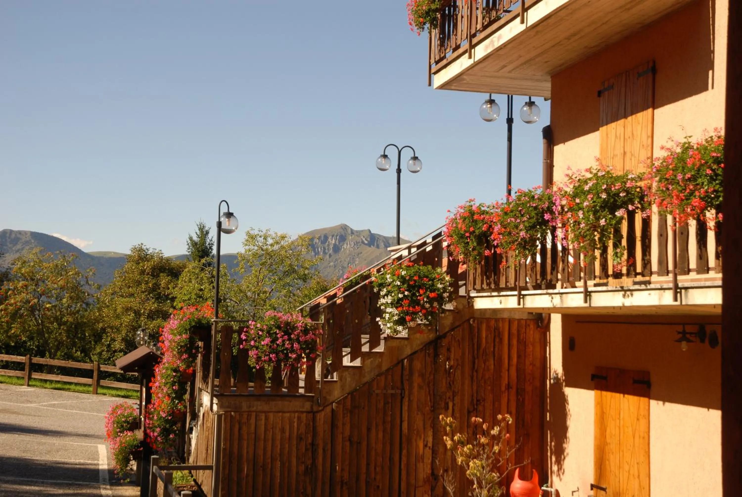 Property building in Albergo Legazzuolo Montecampione