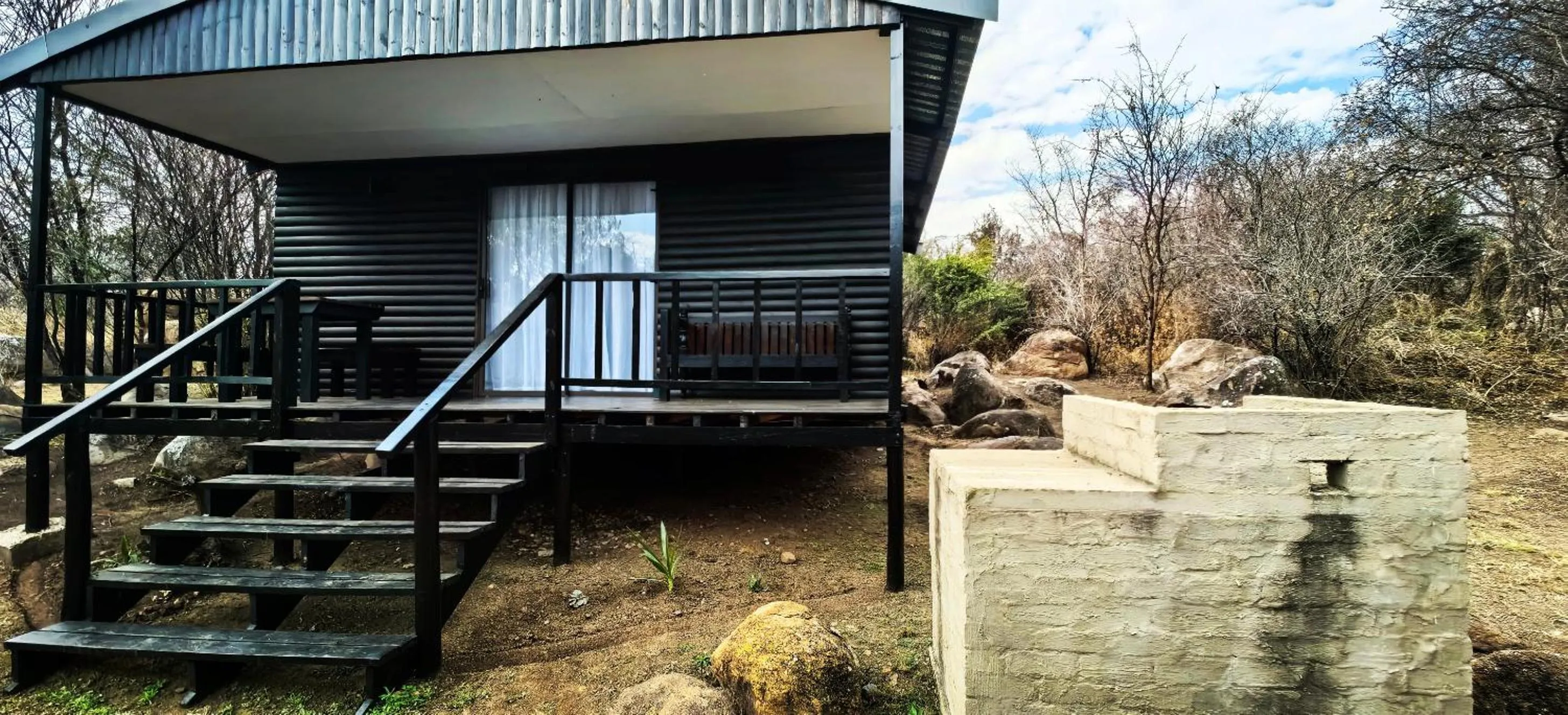 BBQ facilities in River Rock Lodge
