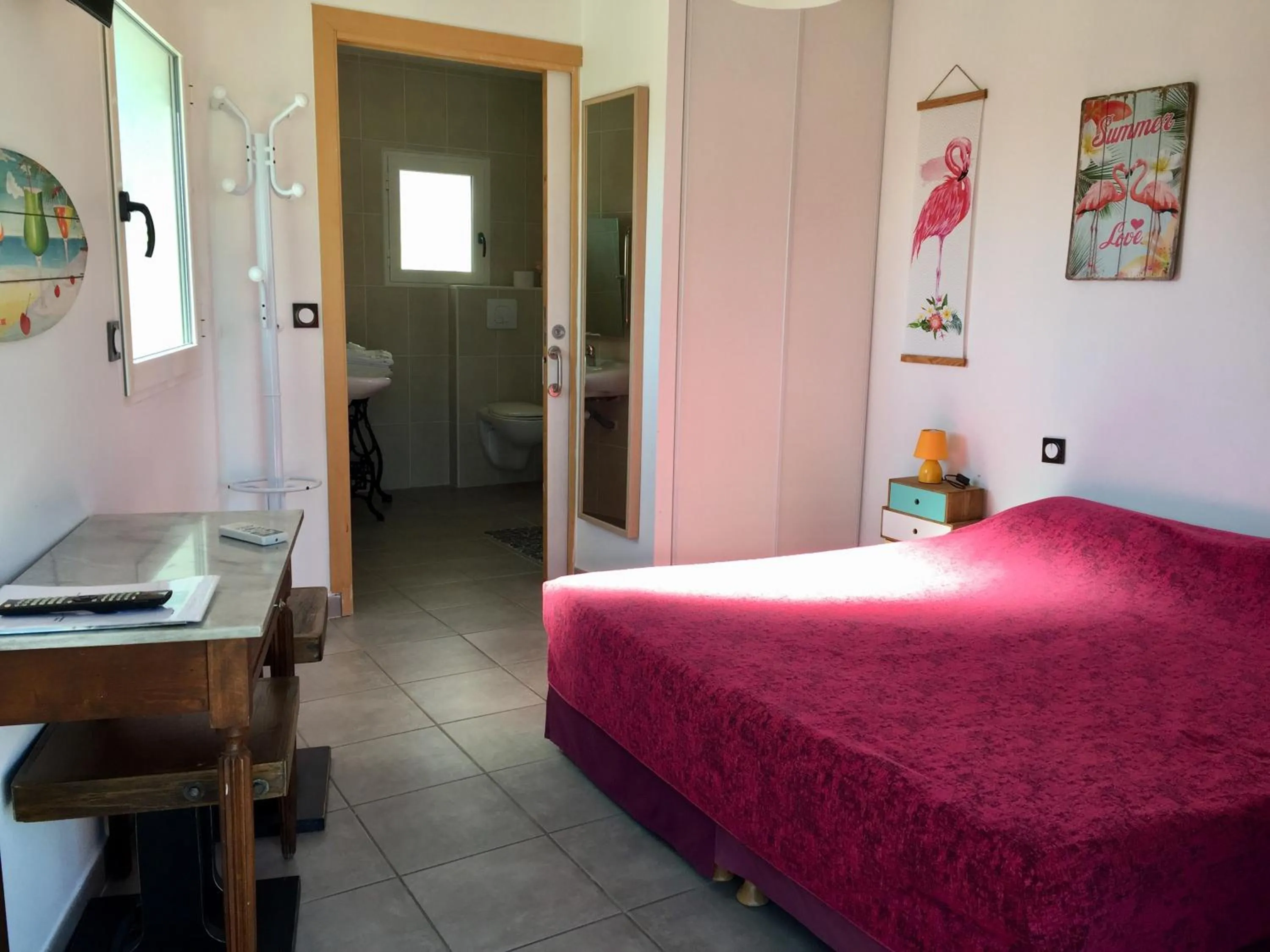 Photo of the whole room, Bed in Le Maset en Camargue