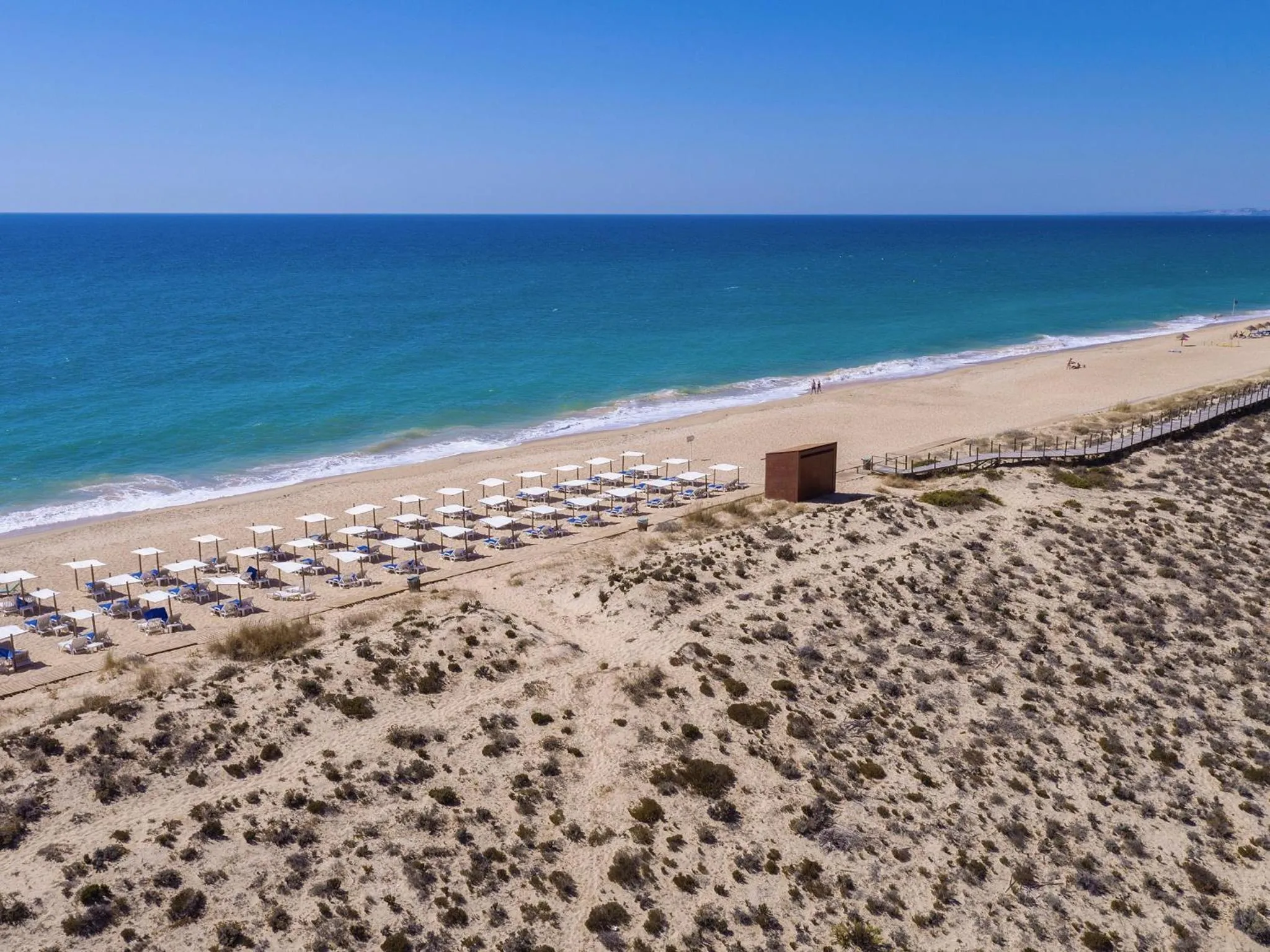 Beach in Ria Park Garden Hotel