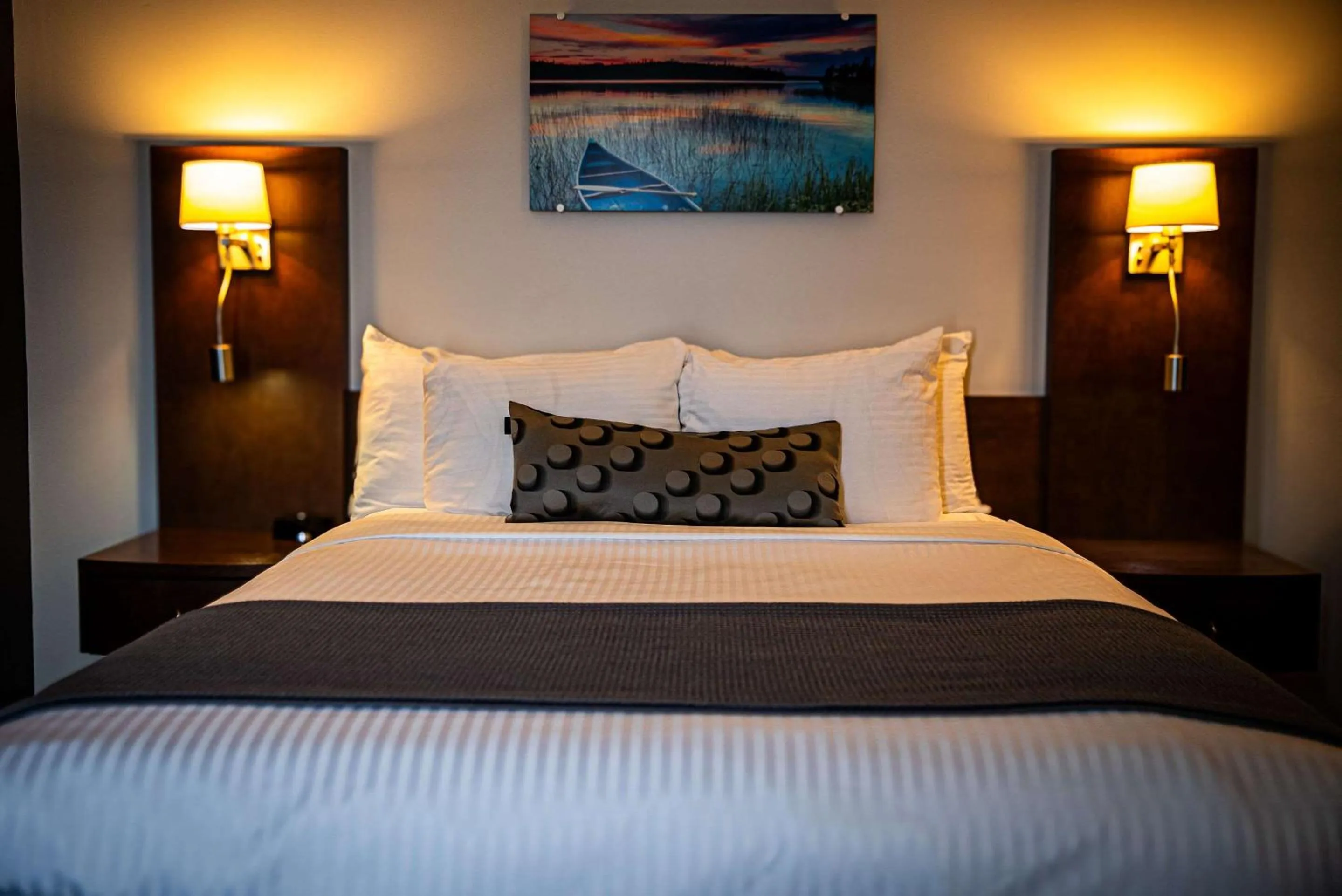 Bedroom, Bed in Le Noranda Hotel & Spa, an Ascend Collection Hotel