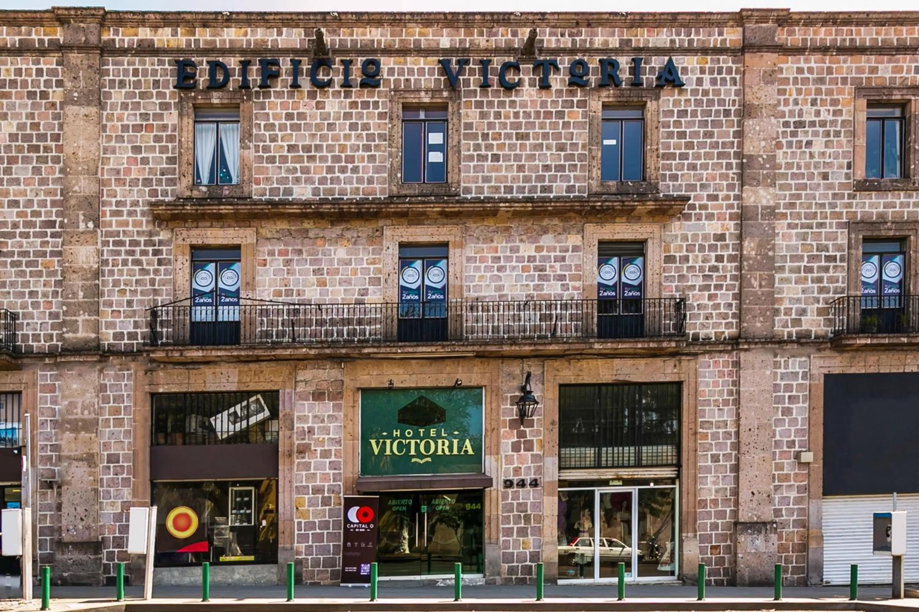 Property building in Capital O Hotel Victoria Morelia