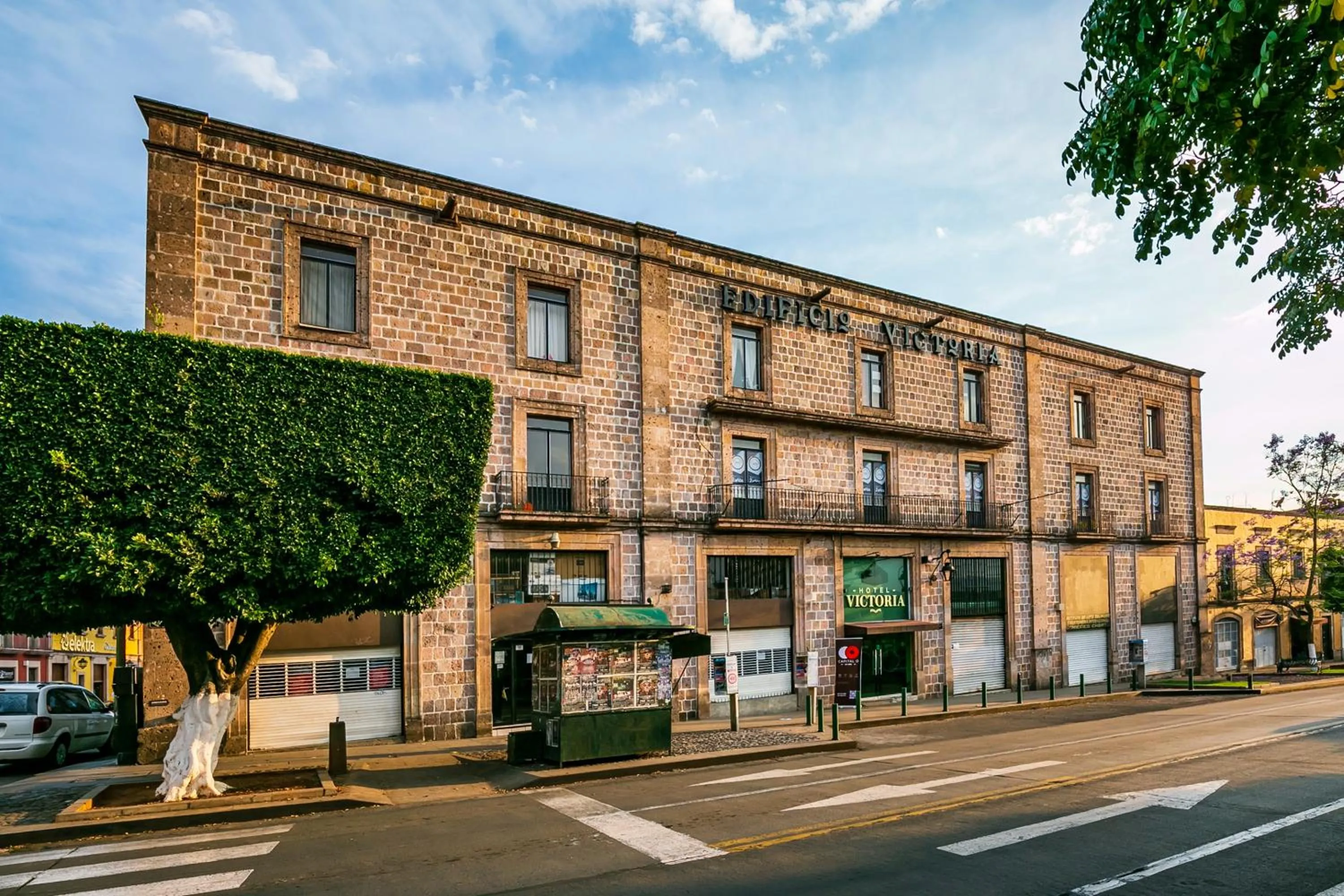 Property building in Capital O Hotel Victoria Morelia