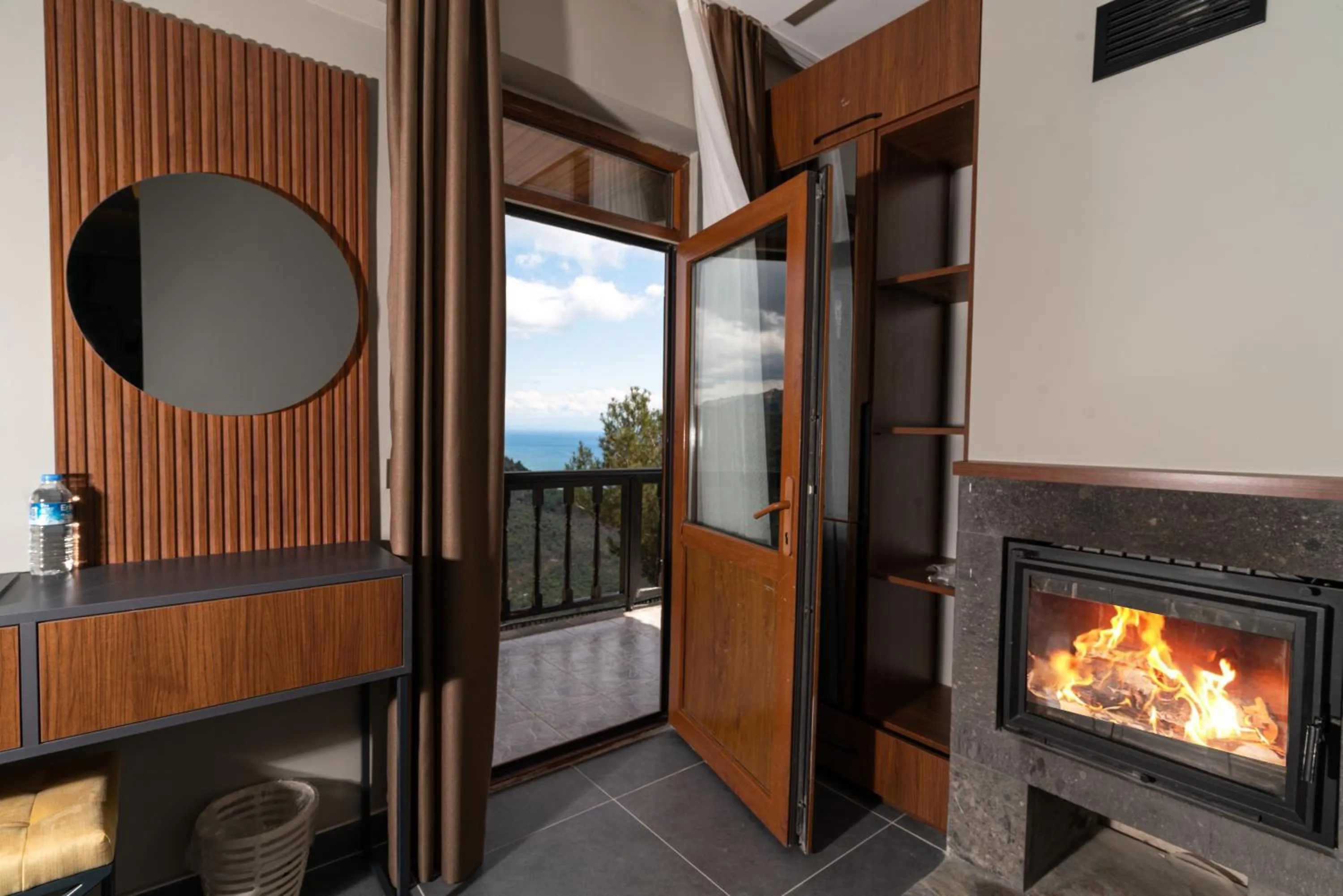 Photo of the whole room in Assos Kartal Yuvasi Hotel