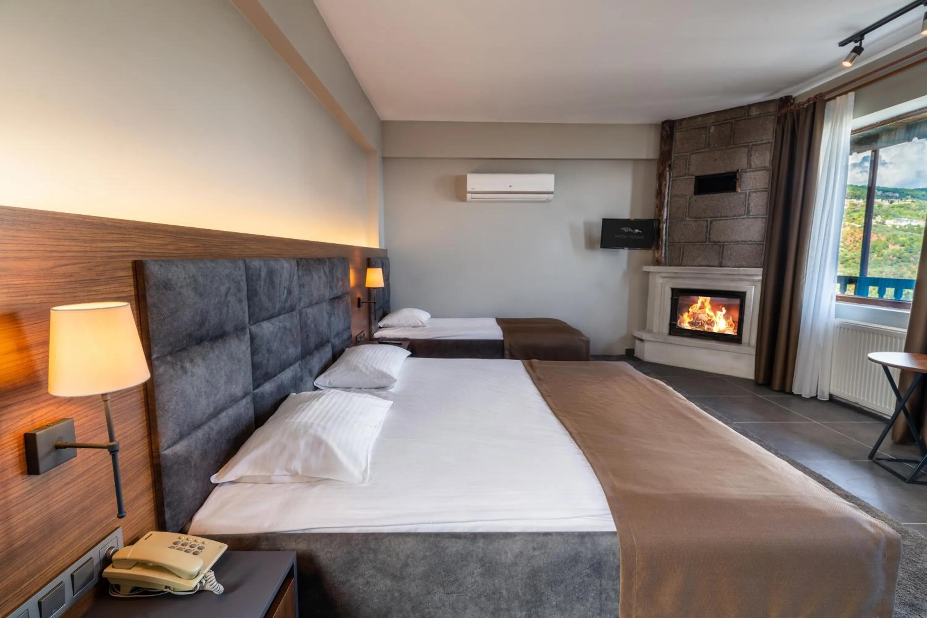 Photo of the whole room, Bed in Assos Kartal Yuvasi Hotel