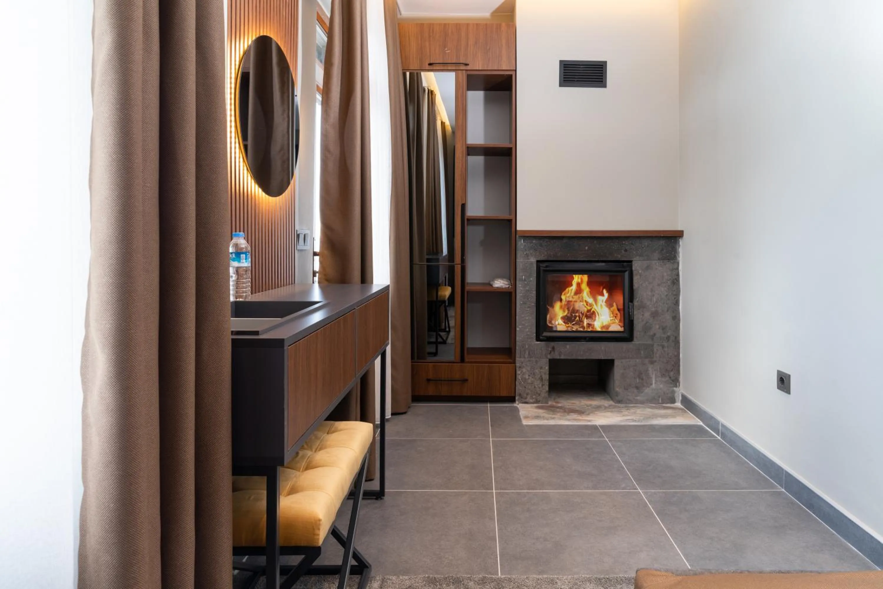 flat iron in Assos Kartal Yuvasi Hotel